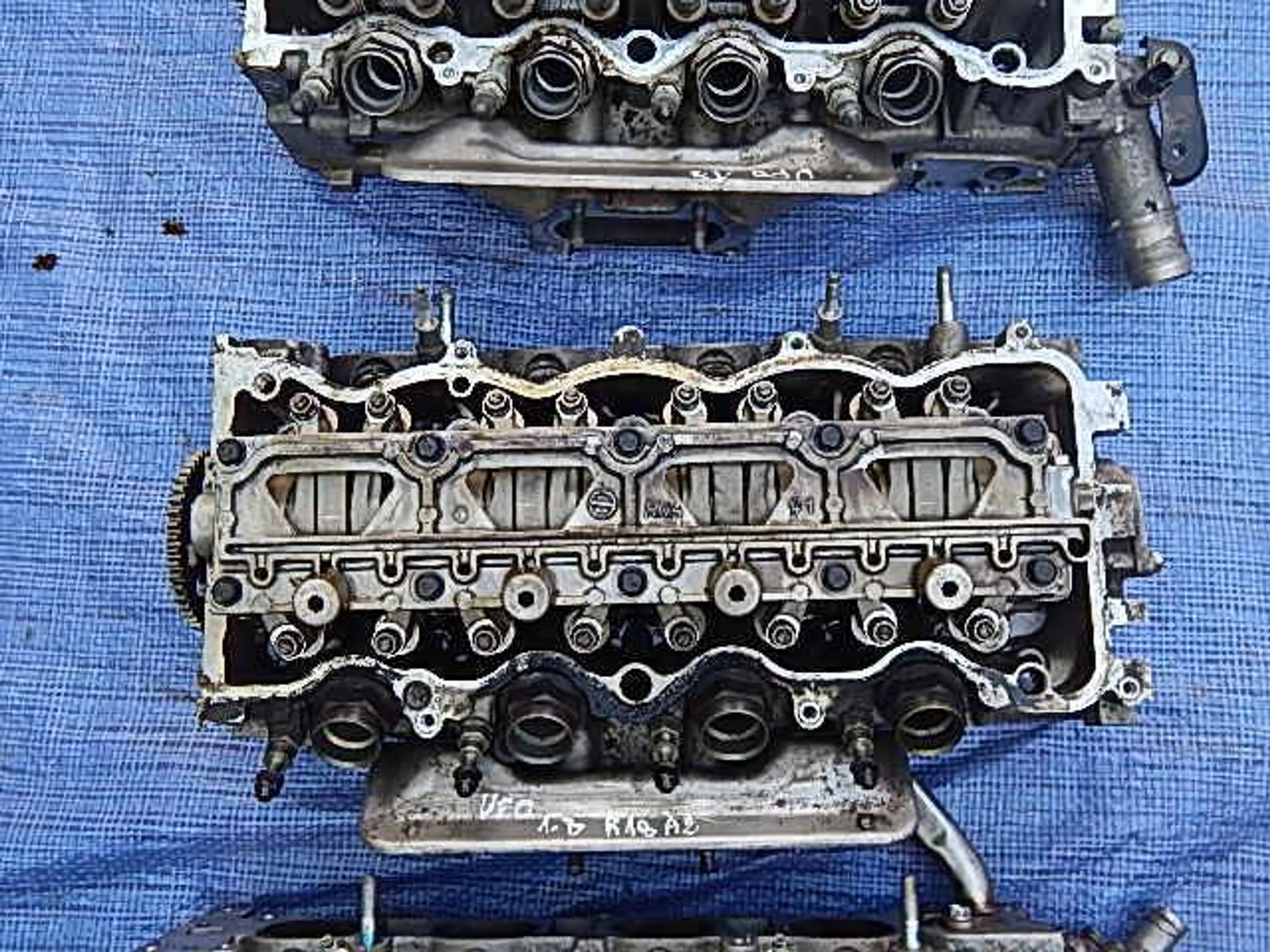 GŁOWICA HONDA CIVIC UFO 1.8 R18A2 06-13 Typ samochodu Samochody osobowe