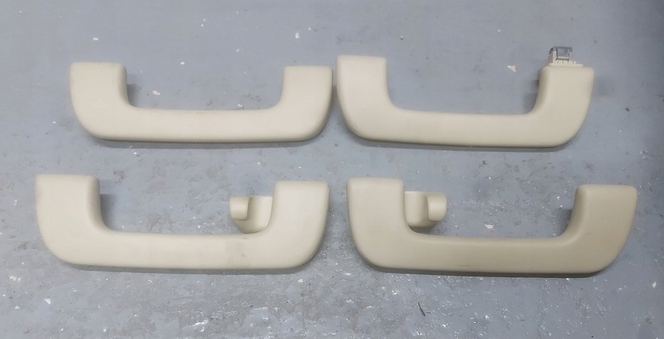 SUPERB II 3T РУЧКА НАКЛАДКА НА ПОТОЛОК ПЕРЕДНЯЯ + ЗАДНЯЯ