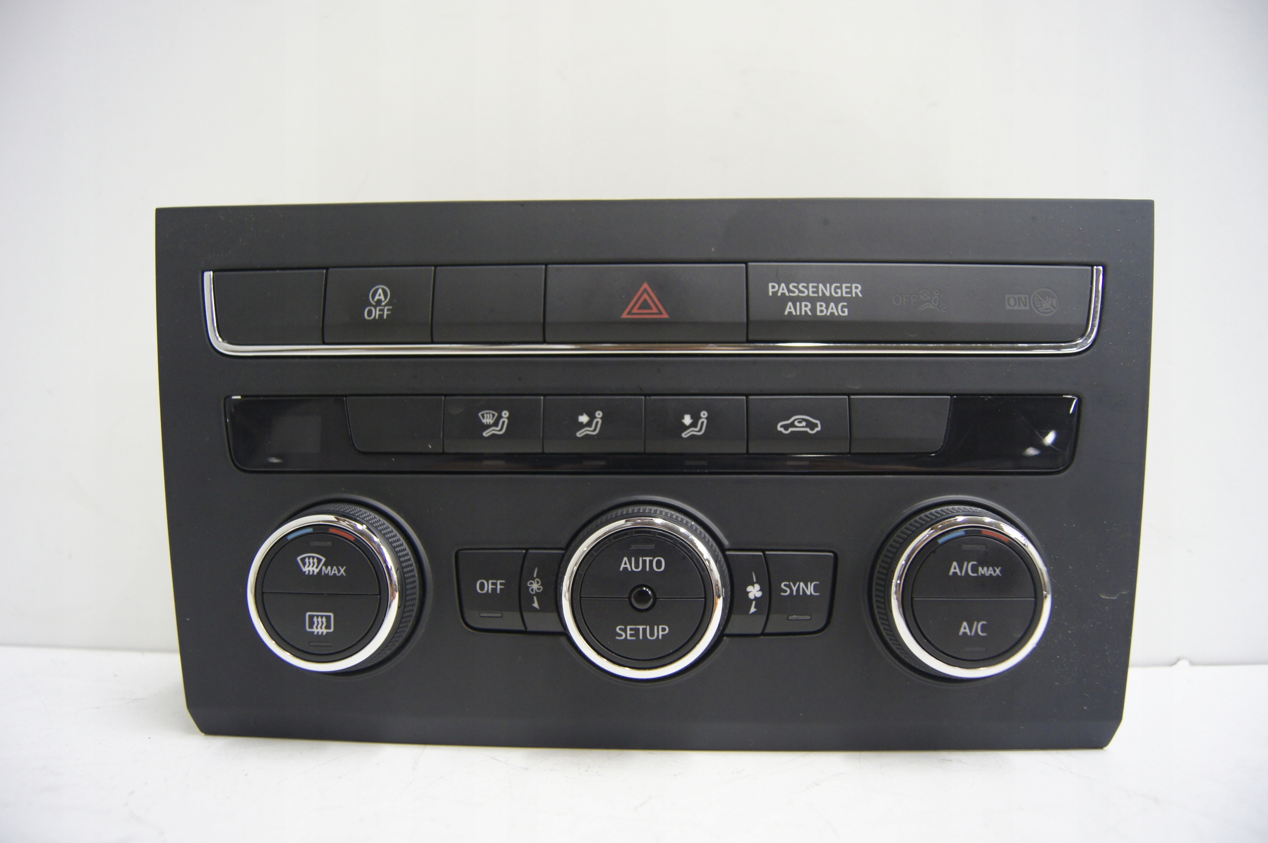 5f0907044m - Leon III панель кондиціонера