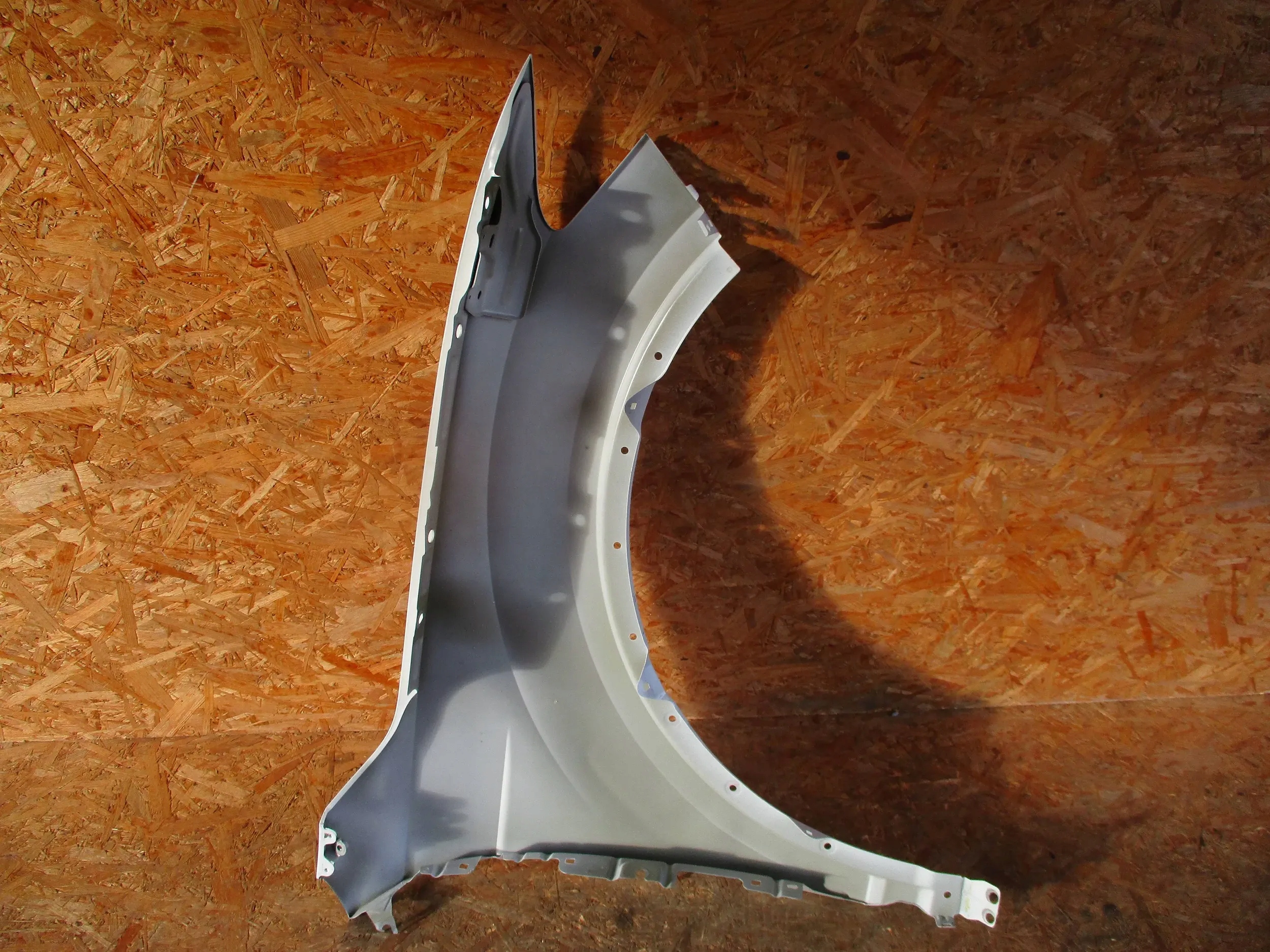fender front front left VW T ROC 2GA