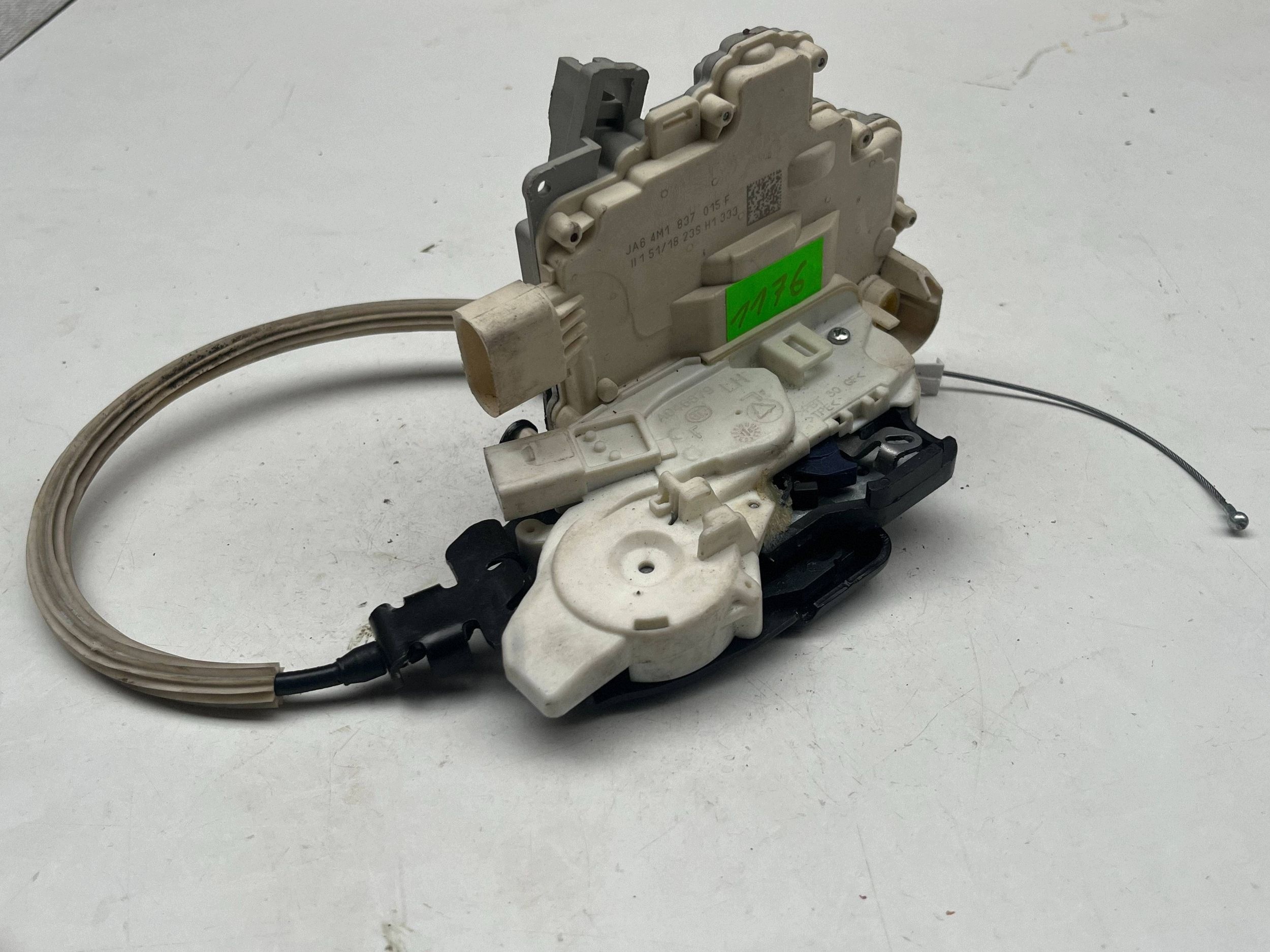 AUDI Q7 4M lock door left front DOCIAG 4M1837015F @M