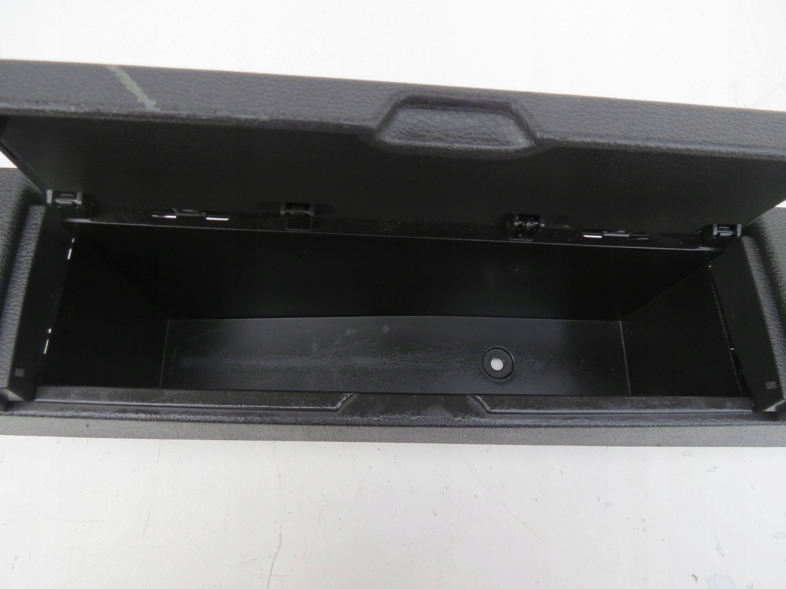 passenger compartment boot left rear part VOLVO XC90 3.2 2013r (07-14)