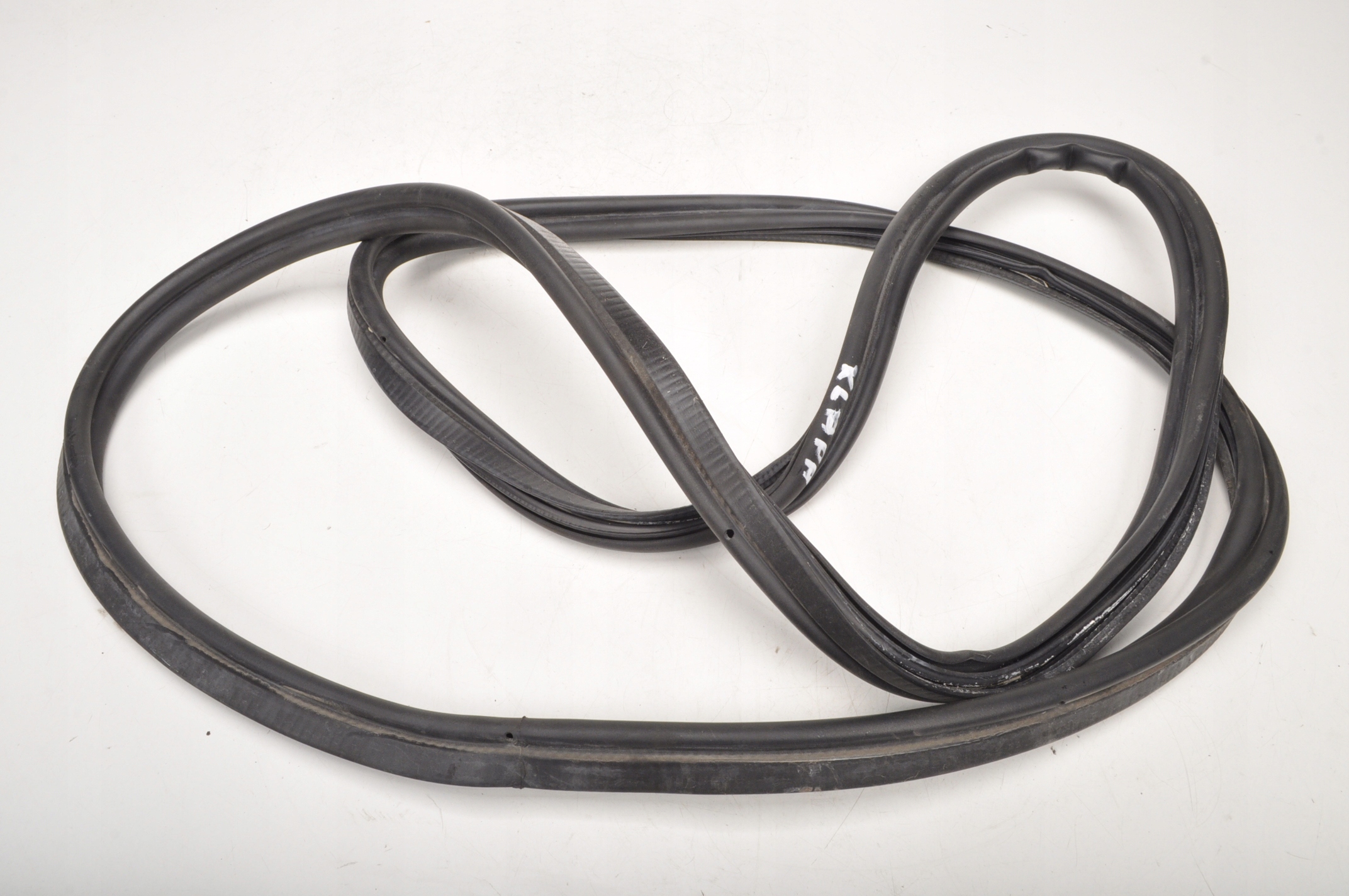 ROLLS ROYCE WRAITH RR5 USZCZELKA KLAPY