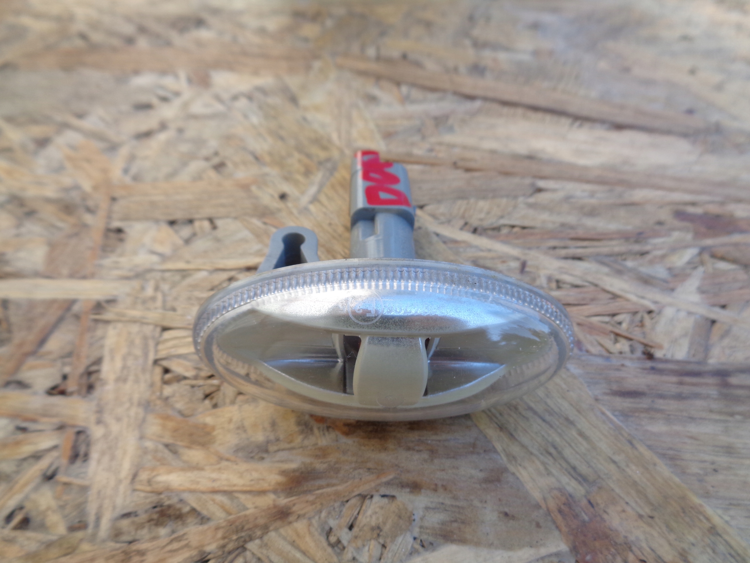 Indicateur de direction Aile CITROEN XARA PICASSO 9680057480