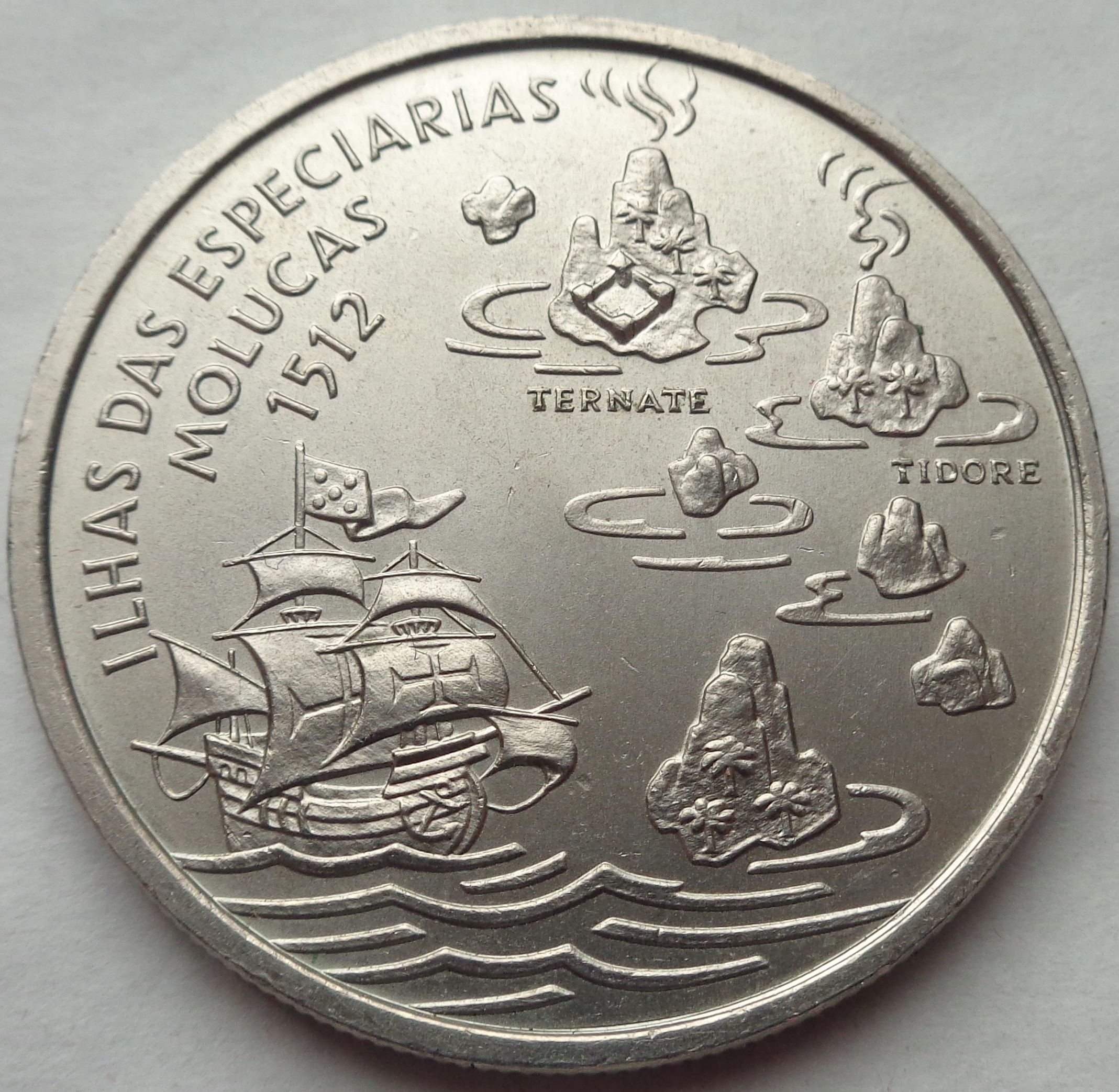 PORTUGALIA - 200 escudos 1995 - Molluques