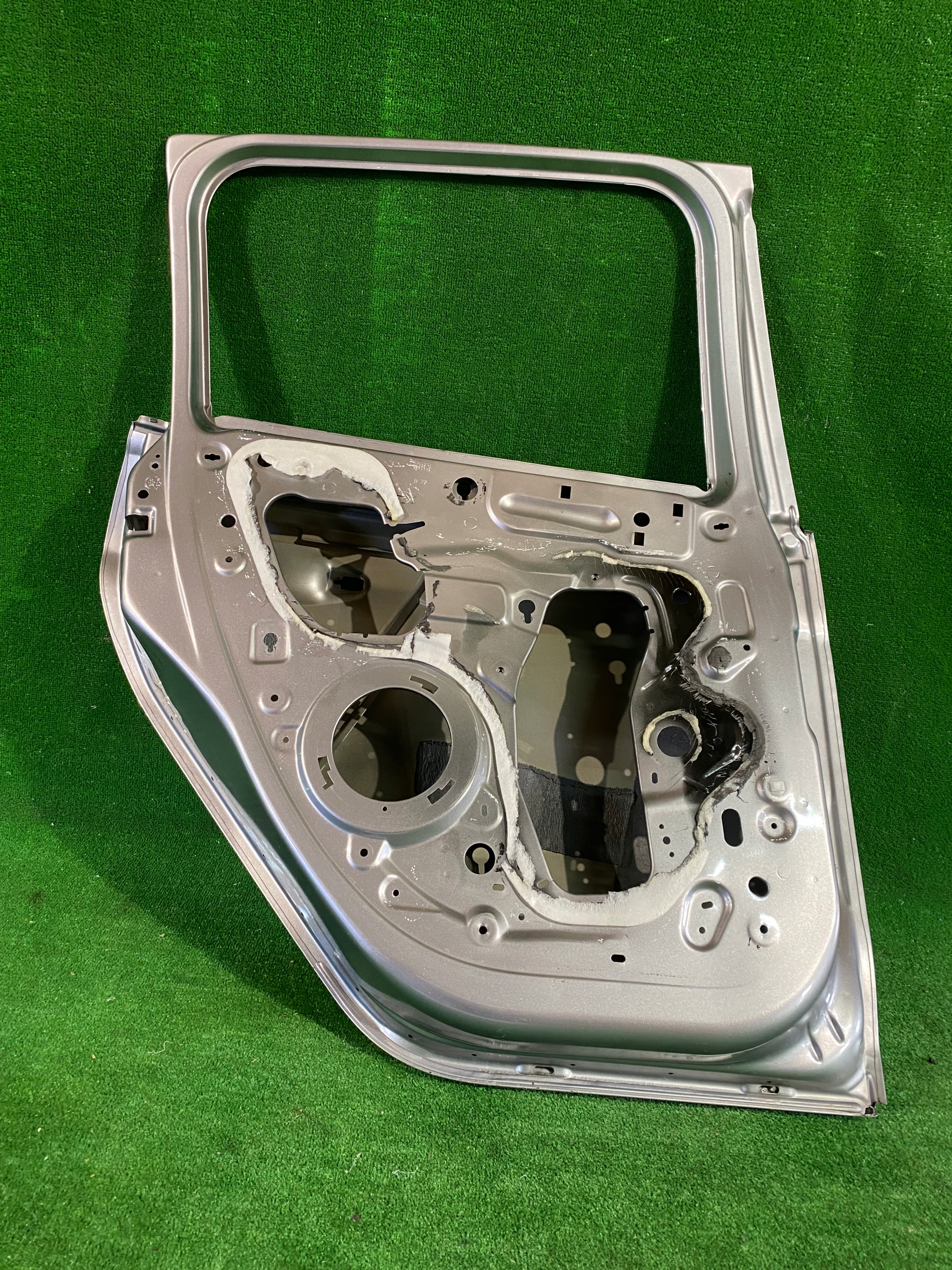 door rear. left left rear part PEUGEOT 208 12