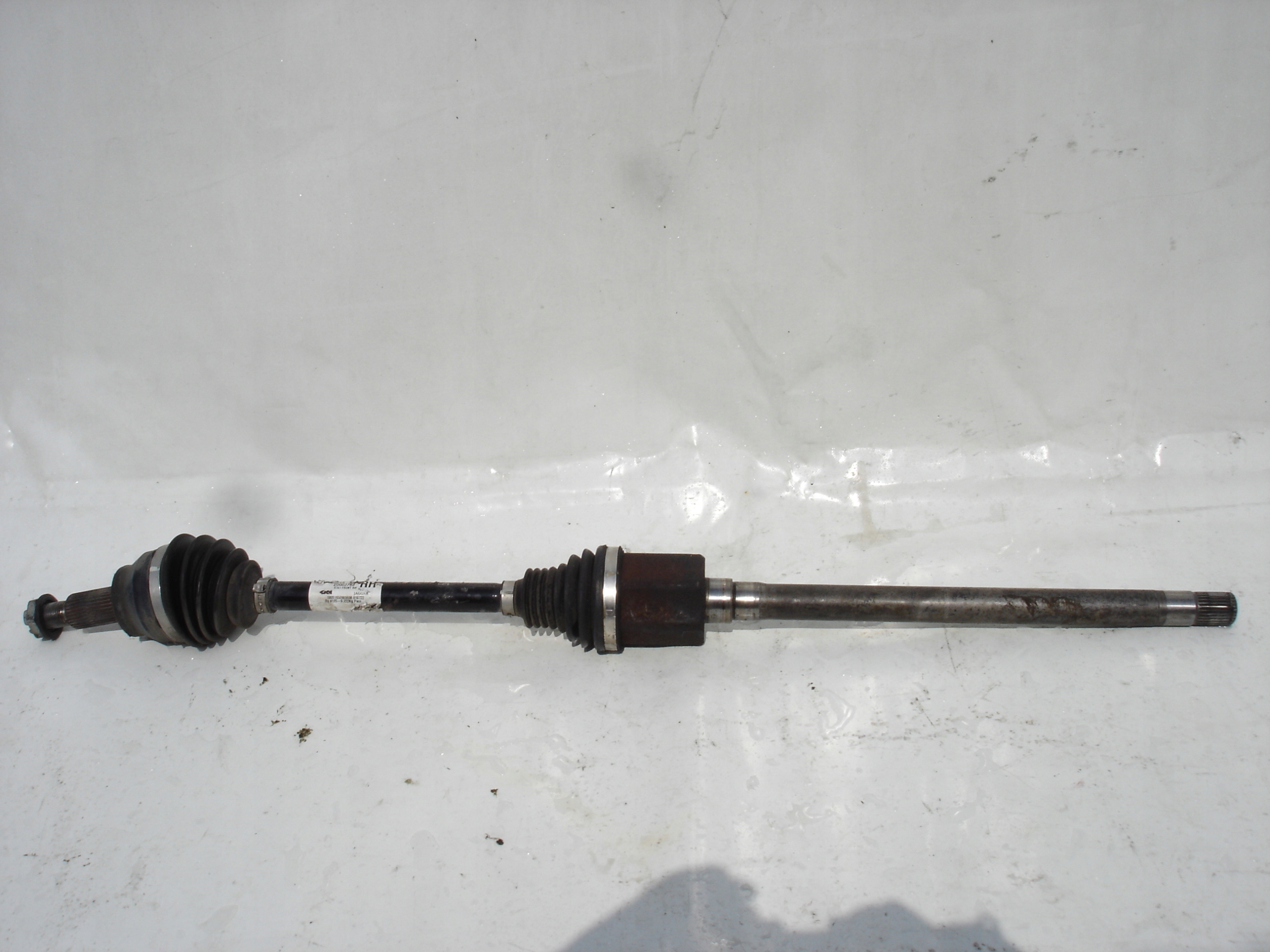 JAGUAR F-PACE ПОЛУОСЬ ПРАВА Hk83-3n128-AA