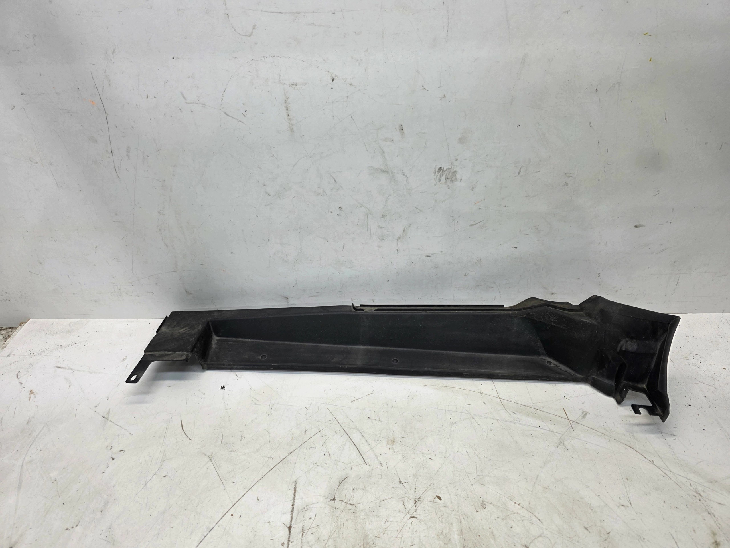 moulage couverture aile gauche AUDI Q5 FY 80A821169A