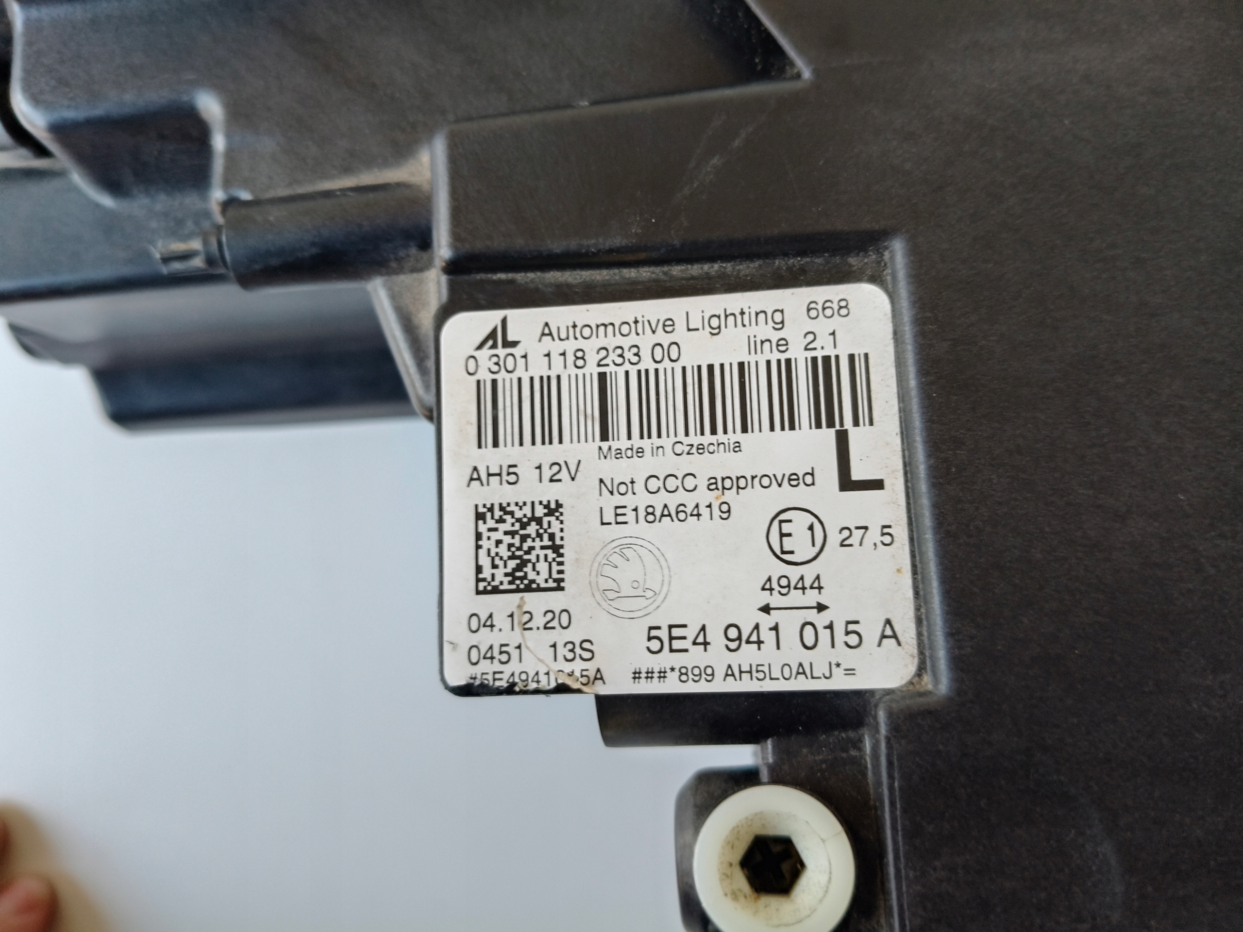 light left REFLEKTOR SKODA OCTAVIA IV 4 5E3 20- FULL LED
