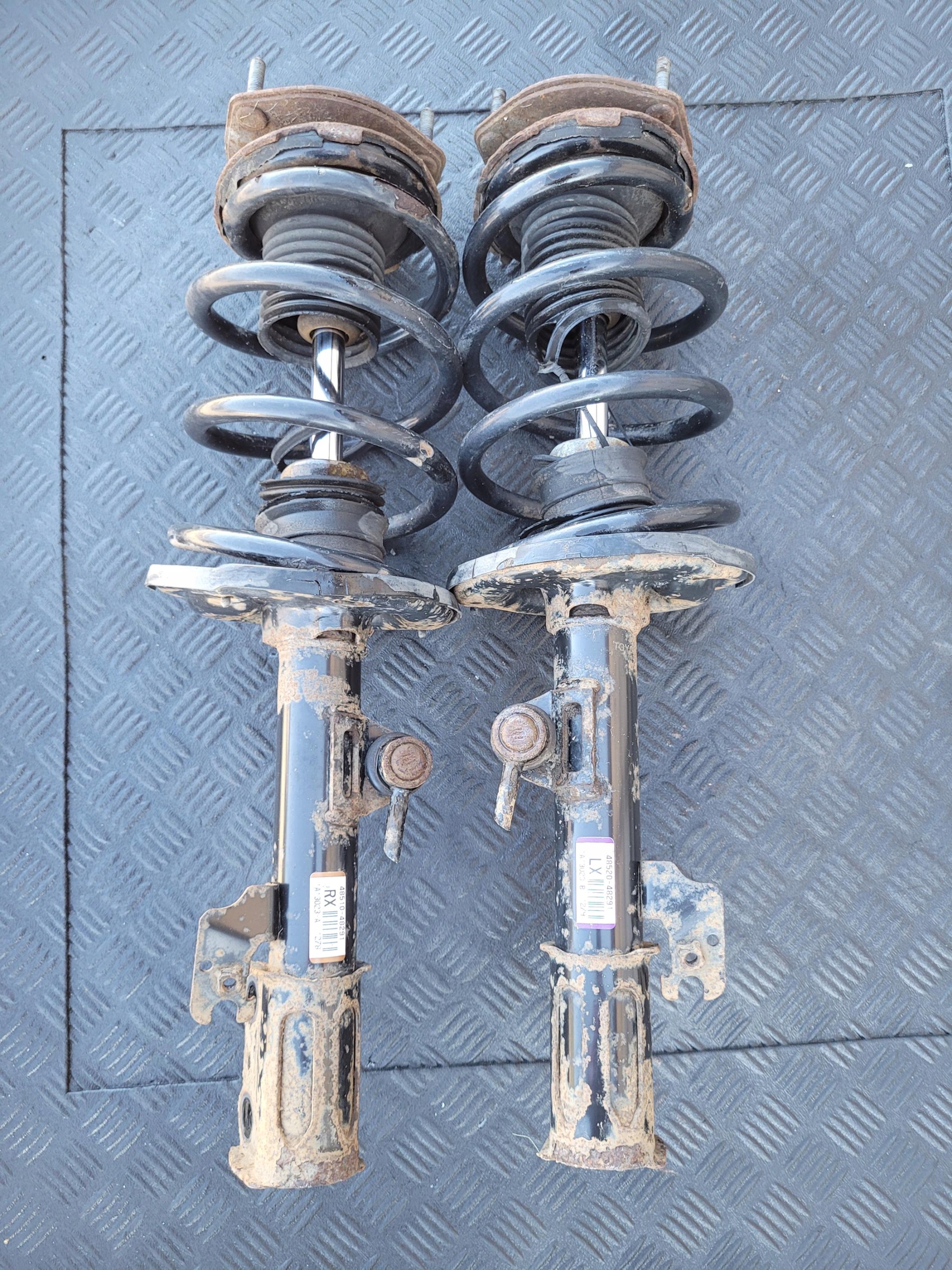 shock absorber front front right 48510-48291 LEXUS RX 450 III RX450 H