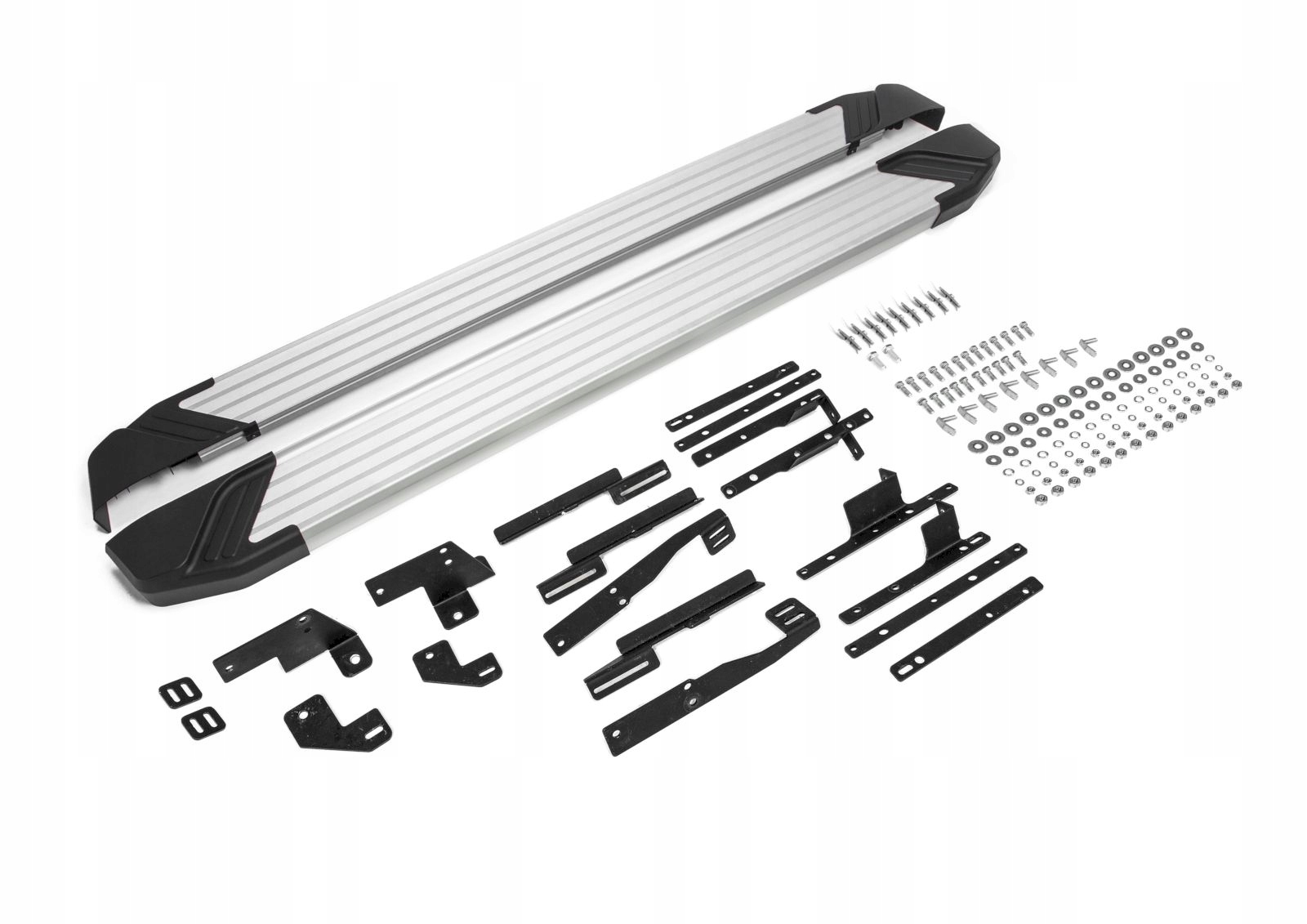 Stopnie boczne Nissan Qashqai od 2013 orurowanie TUV Producent Scoutt