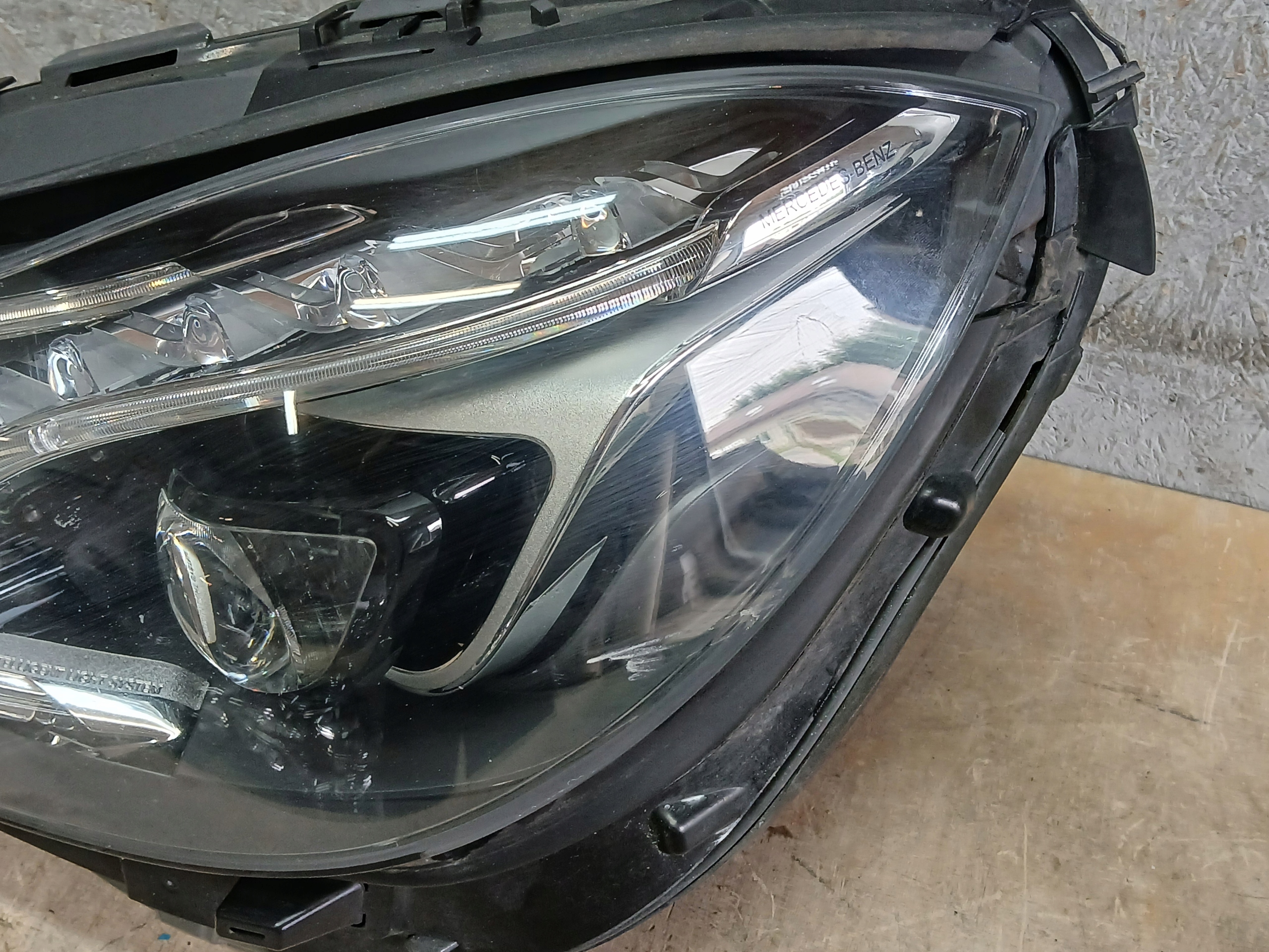 light front left MERCEDES E KLASA W212 LIFT FULL LED ILS A2129063103