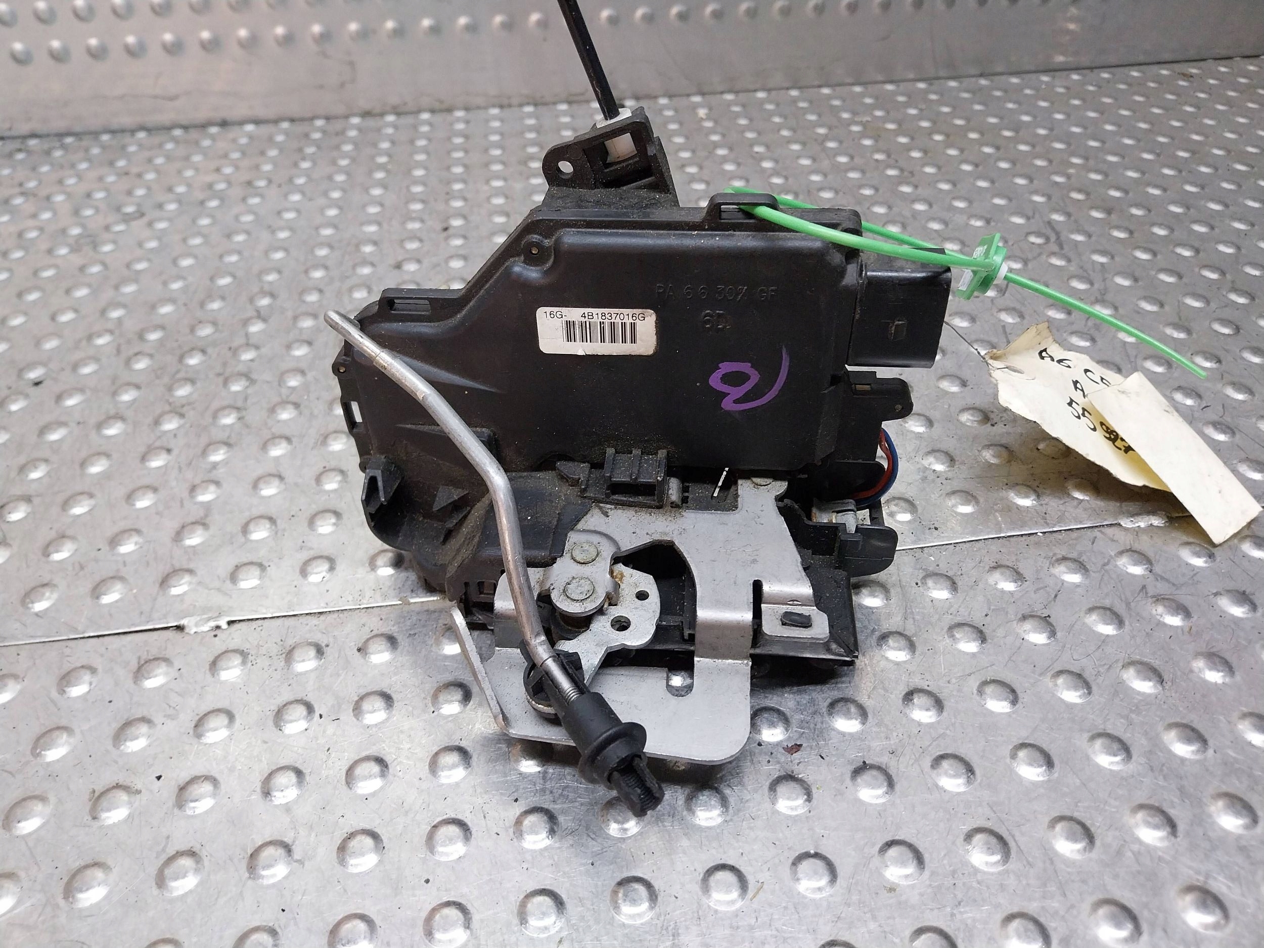 lock door right front 9 PIN EU 4B1837016G AUDI A4 B6 A6 C5