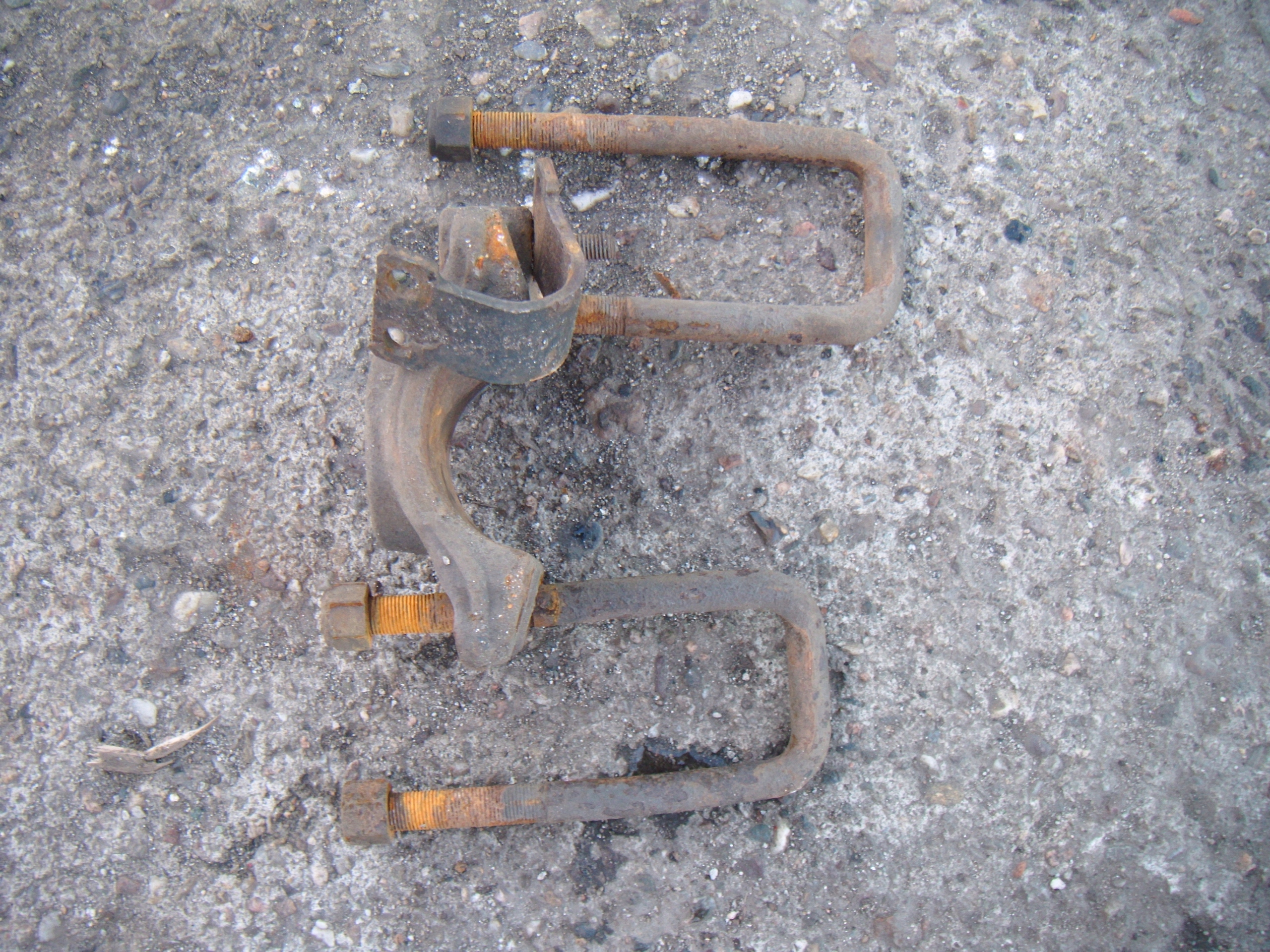 IVECO DAILY 3 III 35C18 3.0 2006 - 2014 CYBANT JARZMO MOCOWANIE RESORA