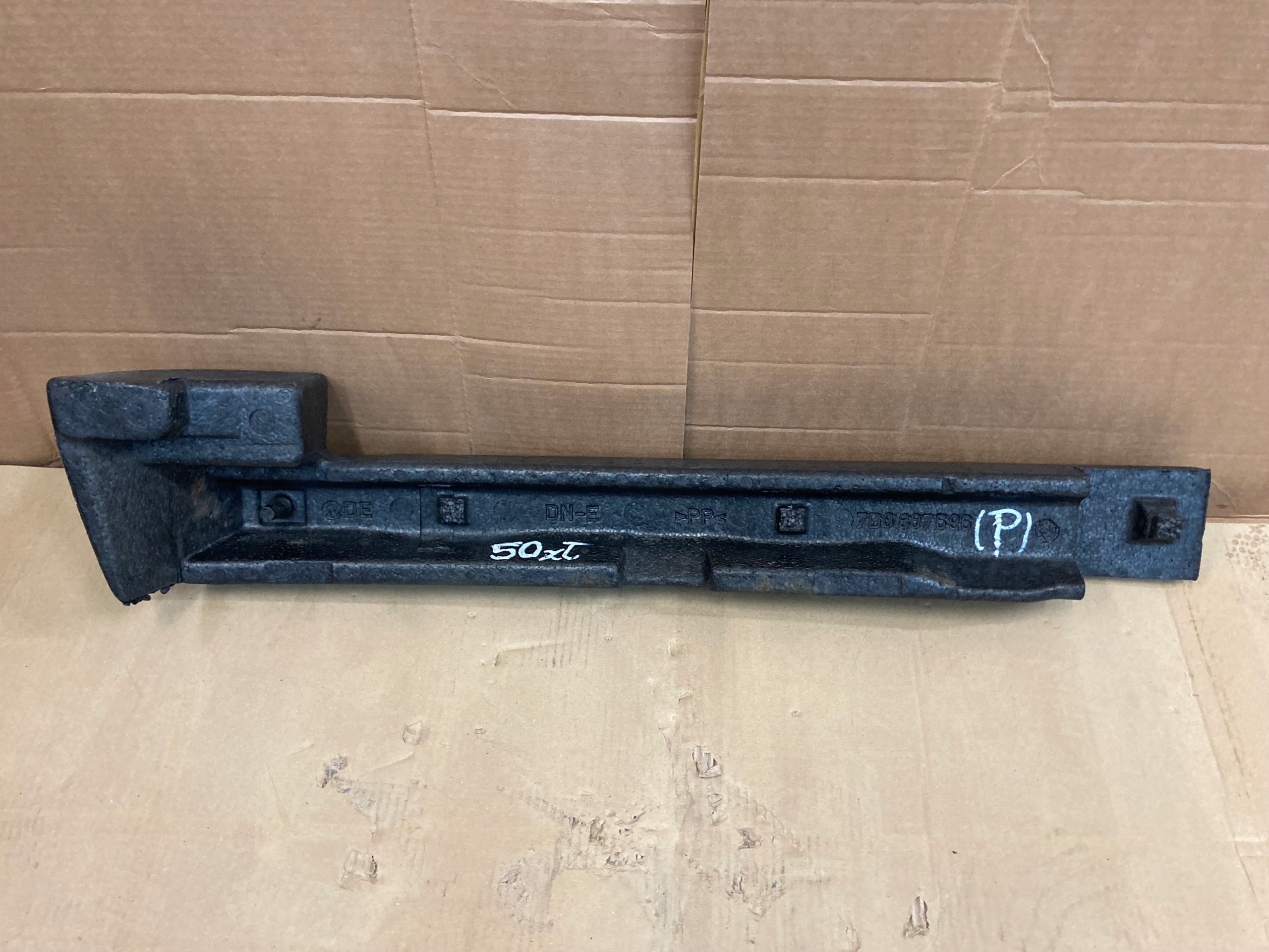T4 TRANSPORTER MULTIVAN 96- TRAVERSA ABSORBER PIANKA PARAURTI POSTERIORE DESTRA
