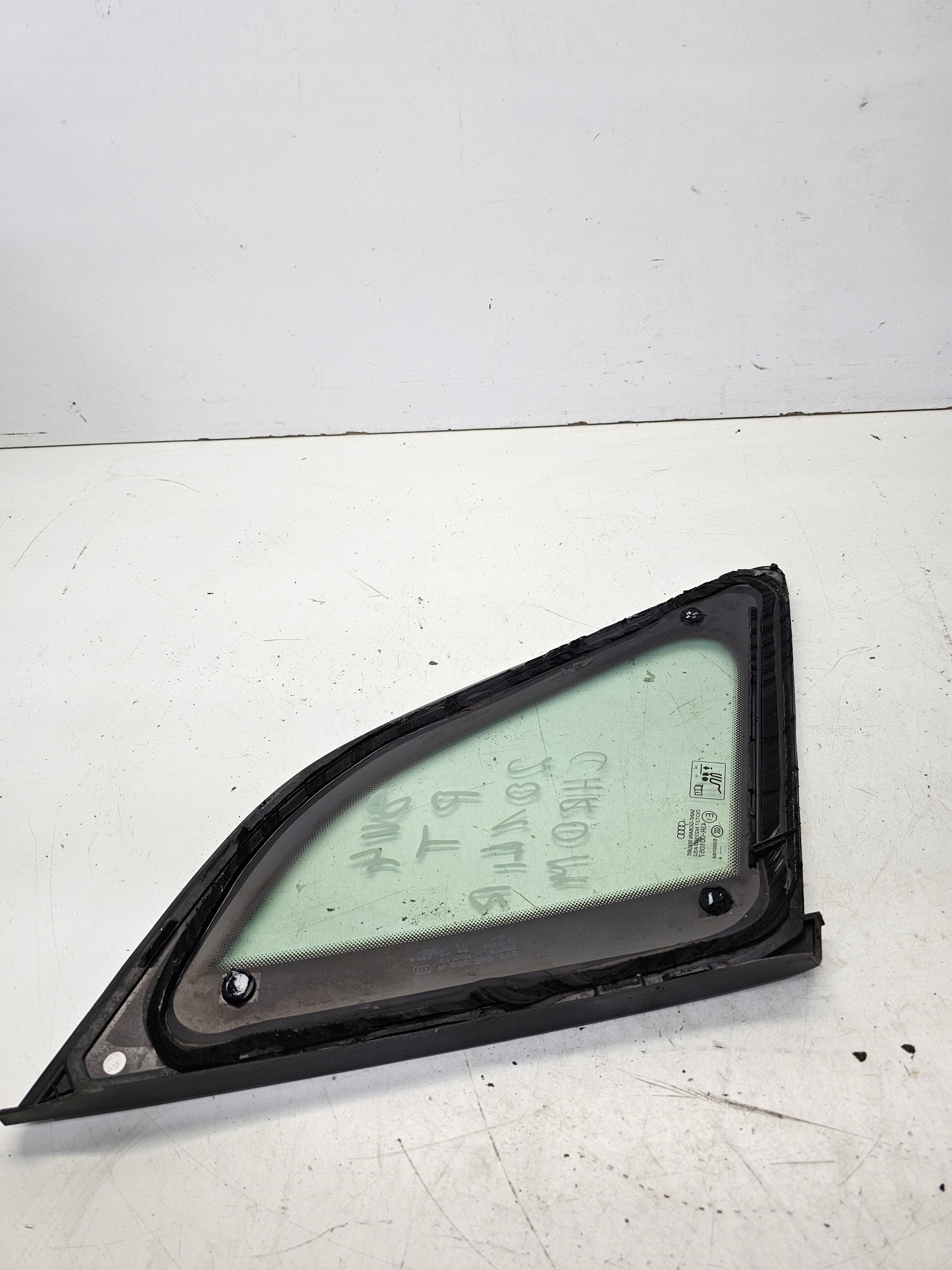 window bodywork right rear part AUDI A3 8V4 2014 R below LISTWE chrome