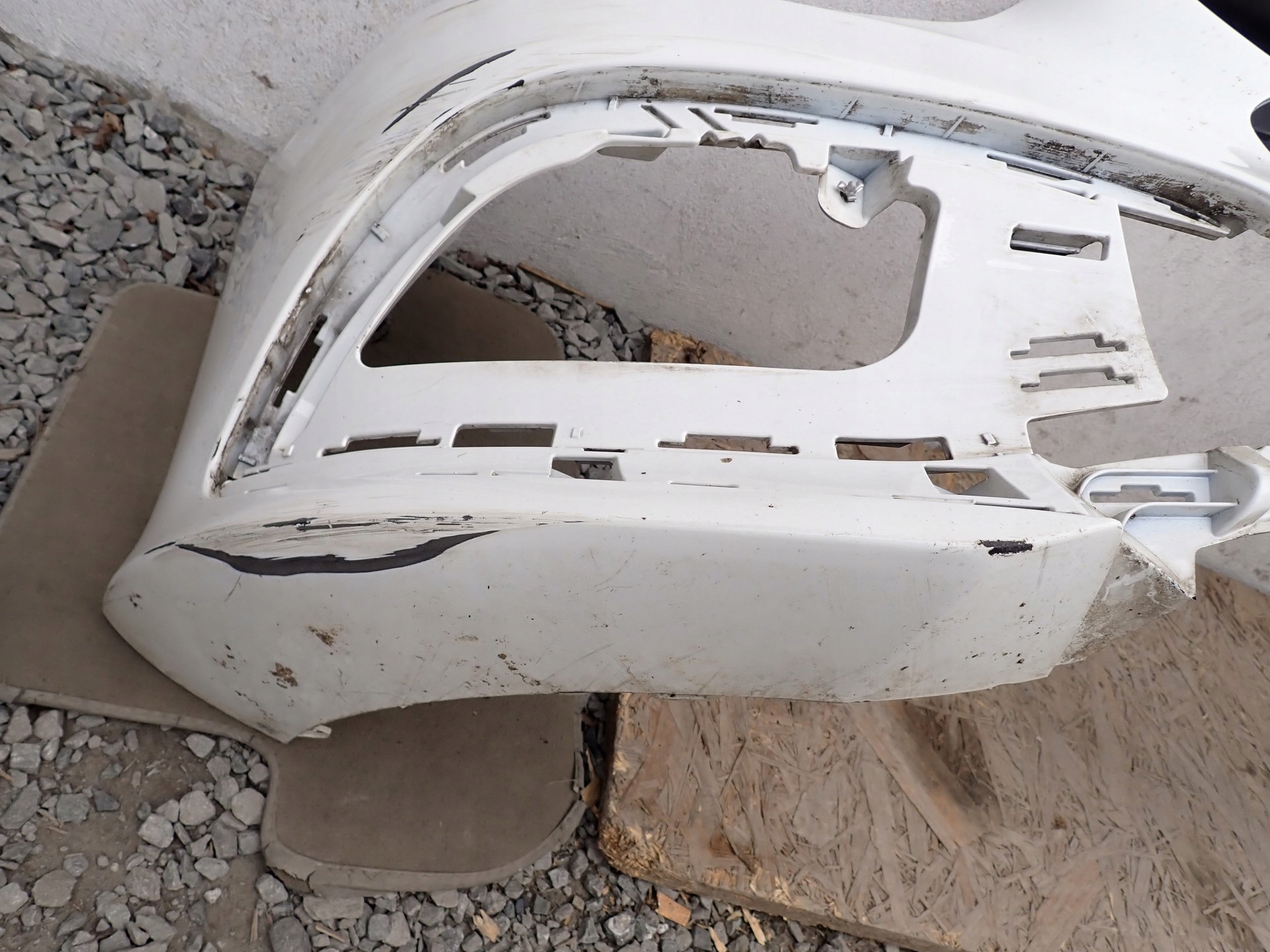 bumper front front MERCEDES E KLASA LIFT 2020-2023R