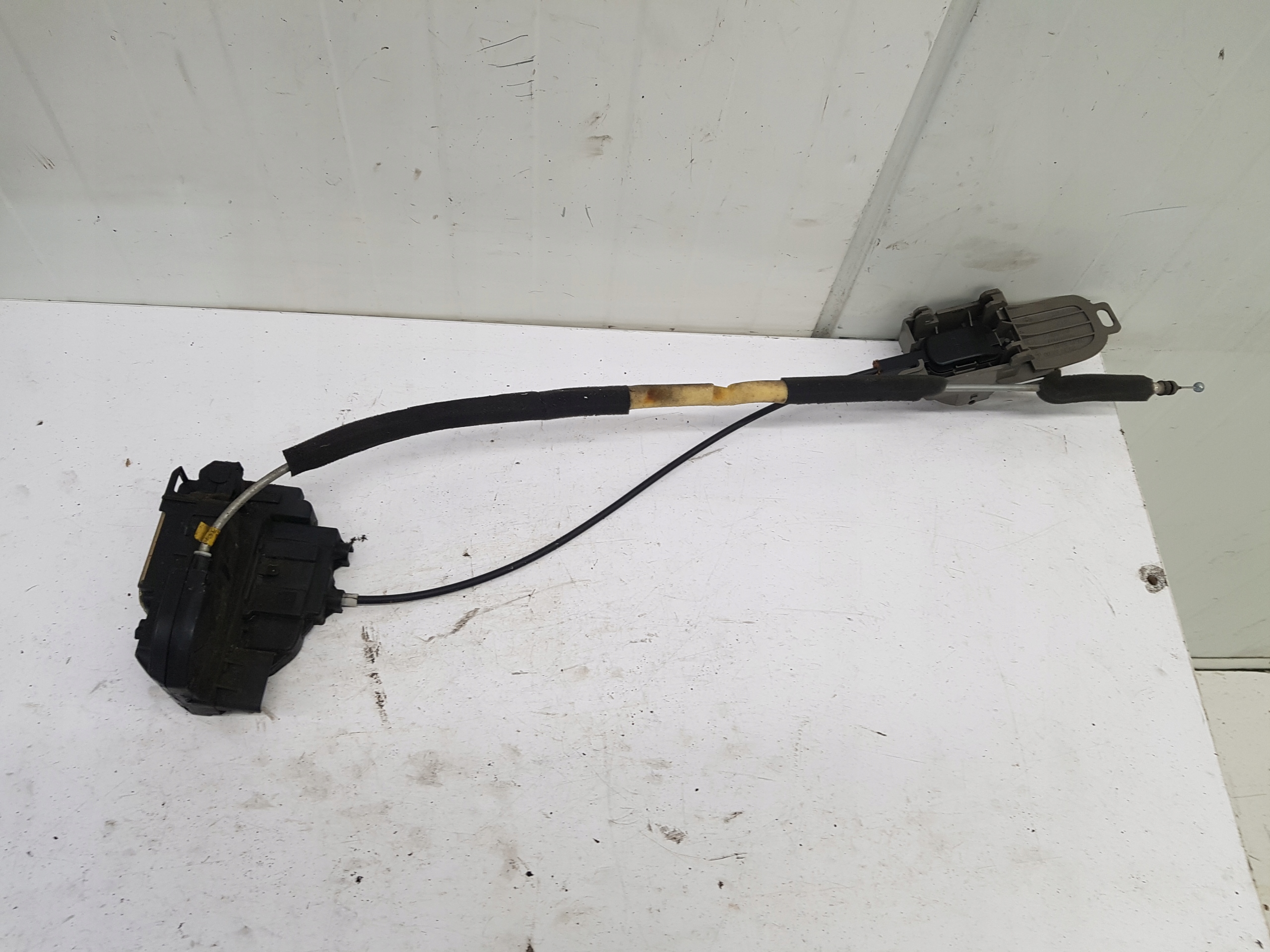 lock door right front NISSAN MICRA K12 3 PIN