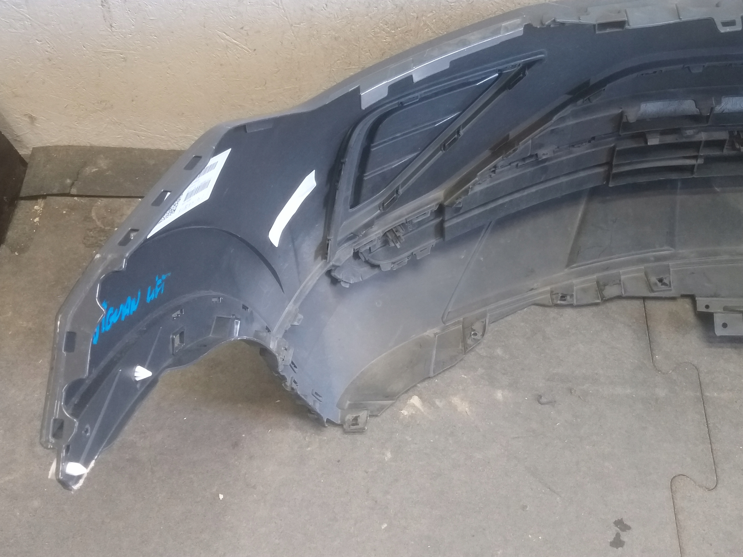 bumper front VW TIGUAN LIFT 19- 5NA