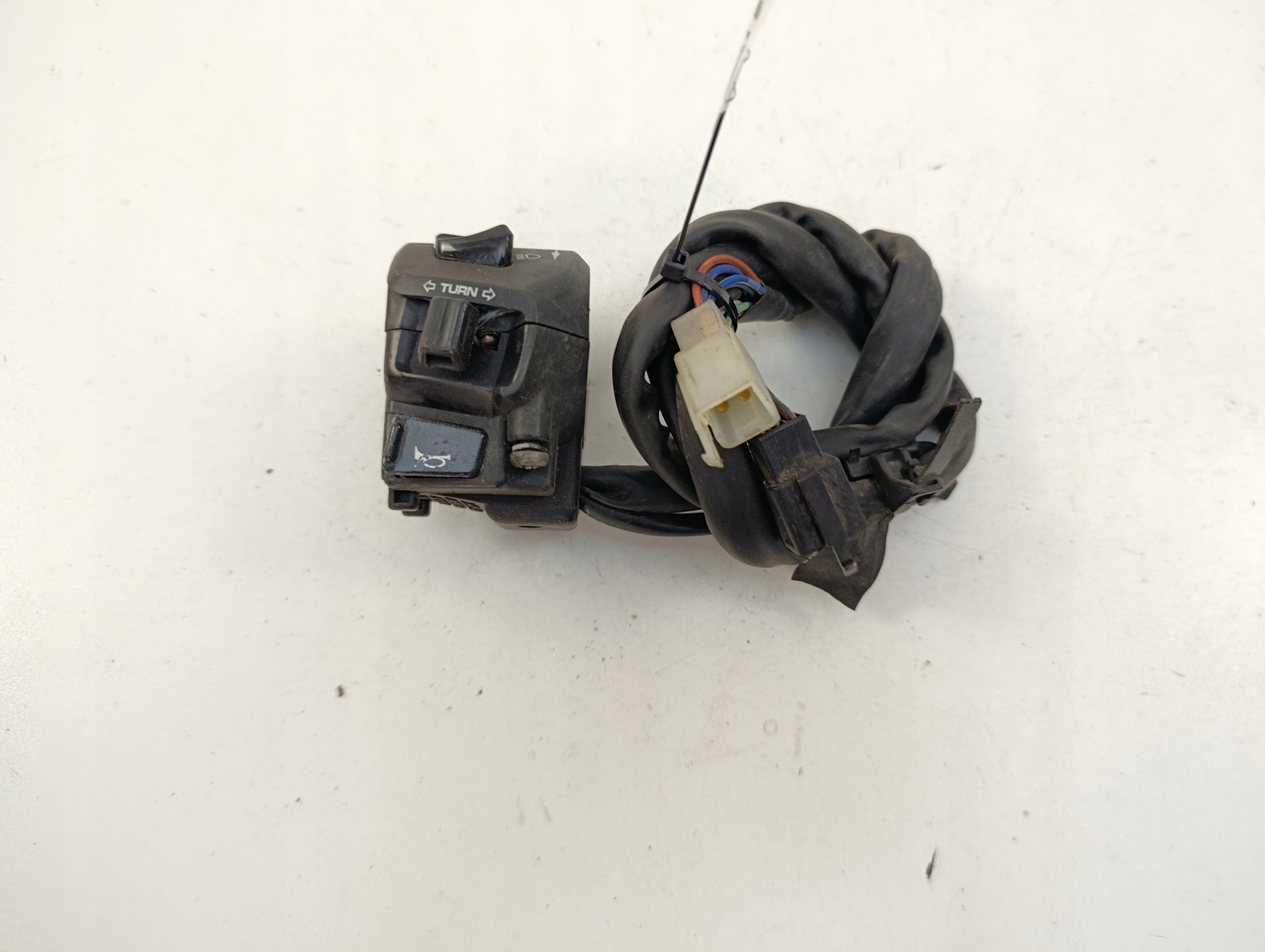 HONDA DEAUVILLE 650 PRZEŁĄCZNIK LEWY