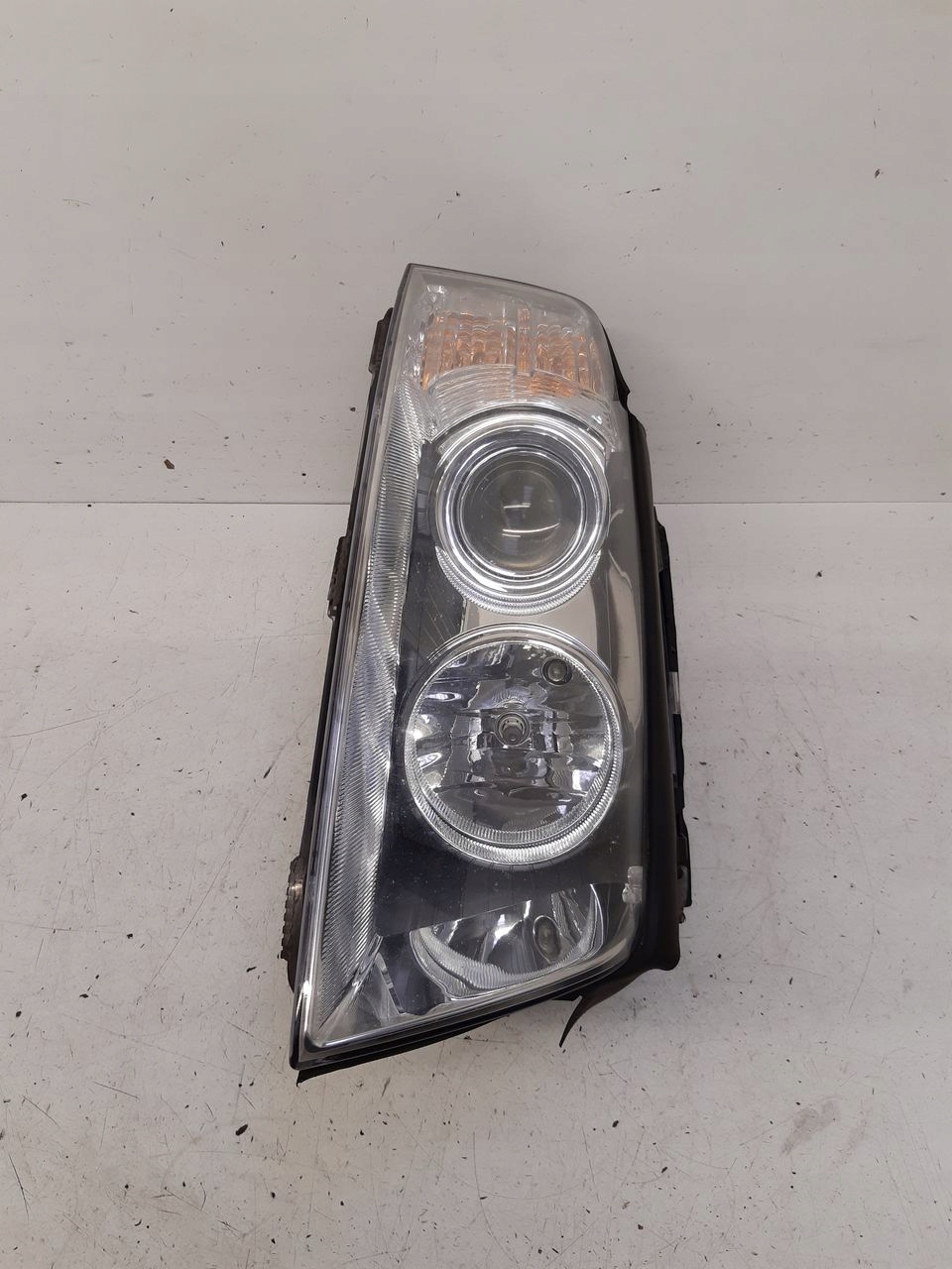 light front front right xenon Audi A8 D3 3,7 V8