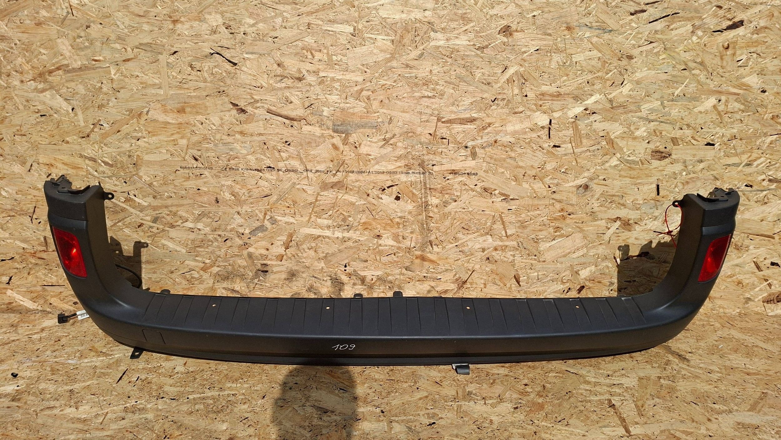 bumper rear part 8200499018 RENAULT KANGOO II CITAN and complete without PDC 07-2021