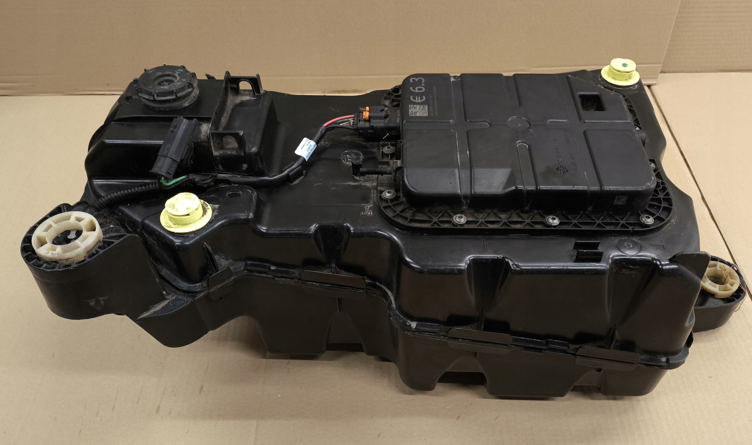 Zbiornik AdBlue 9832421480 Citroen Peugeot Oryg