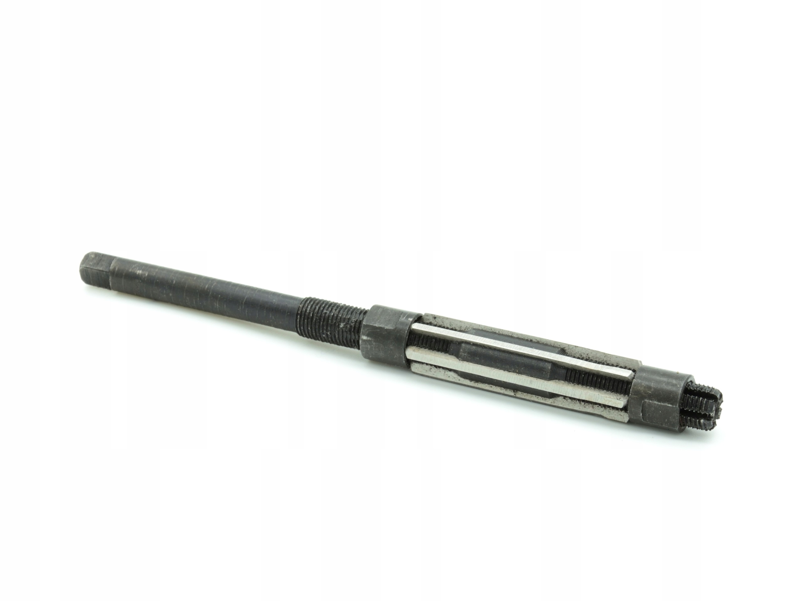 

Rozwiertak nastawny Hss 13.75-15.25 mm