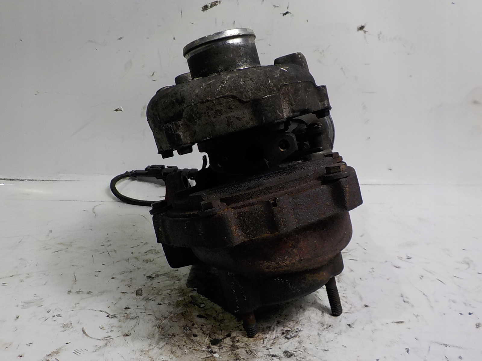 KIA CARENS e turbo TURBINA 28231-27400