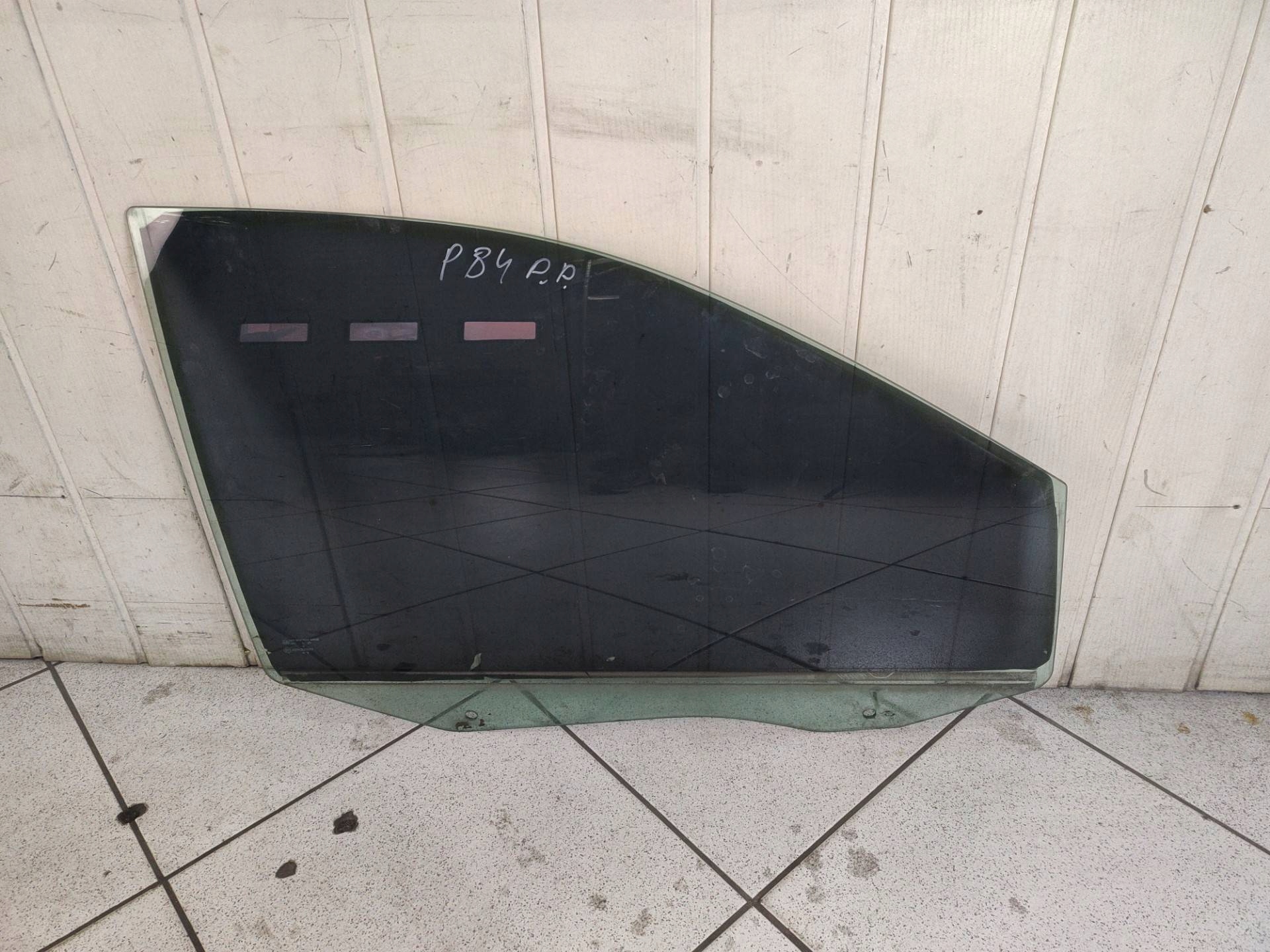 window door front right side Chrysler Town and Country 5 facelift 2012