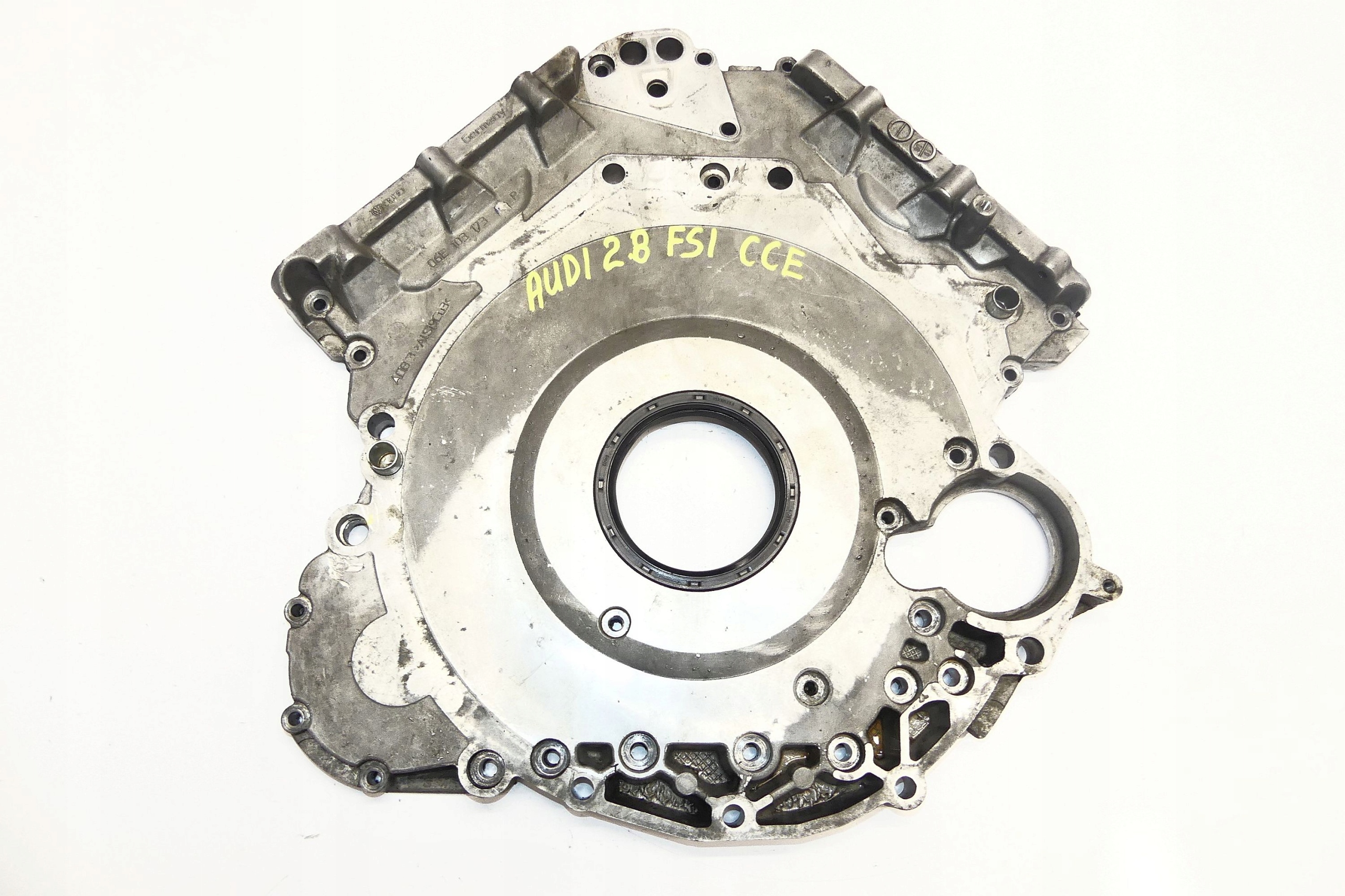 06E103173P - AUDI A6 C6 2.8 FSI CCE корпус ГРМ