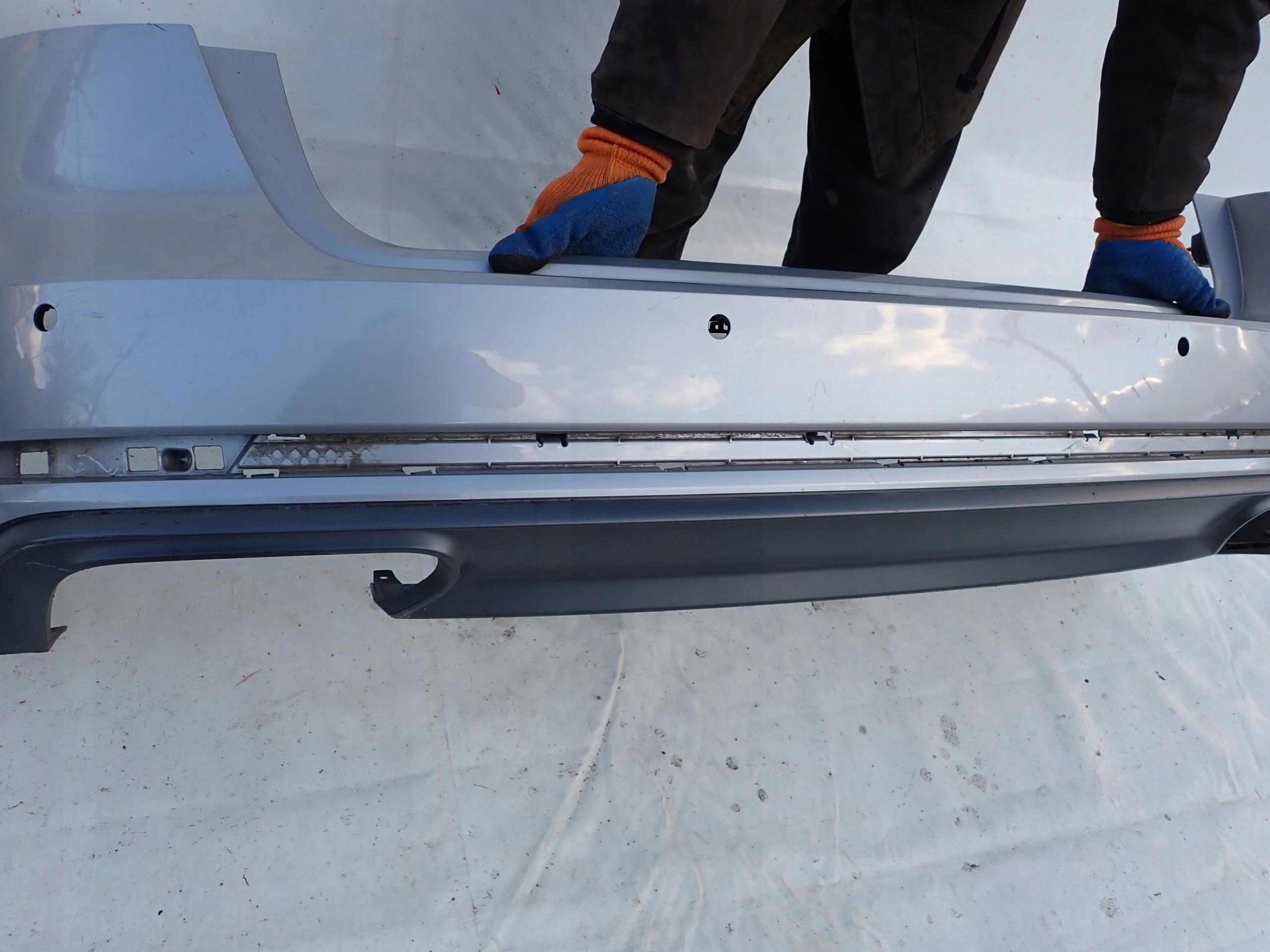 AUDI A4 B9 8W KOMBI S-LINE 15-19 bumper rear part 4PDC