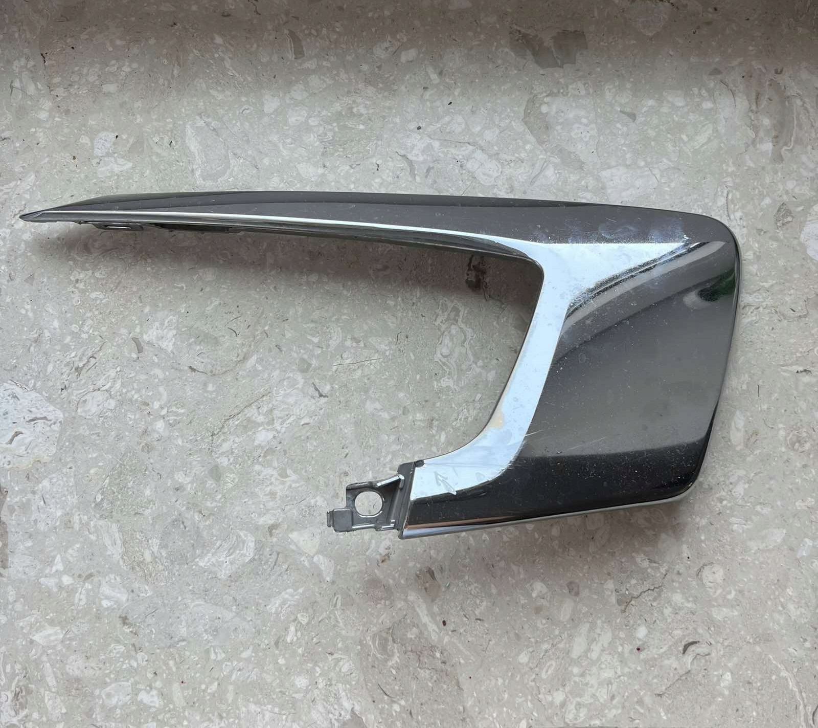 MITSUBISHI ASX 2016- moulding W bumper CHROM upper cap right 6407A170