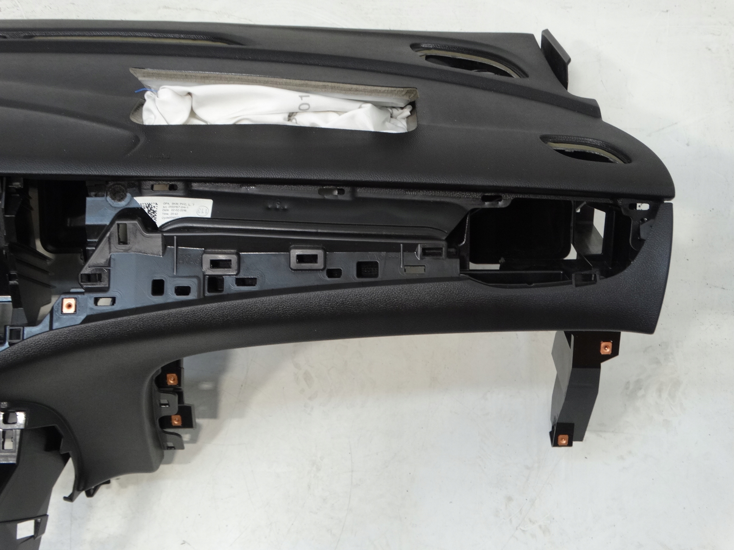 console cockpit dashboard instrument panel OPEL ASTRA K GM 13367763 15-22R.