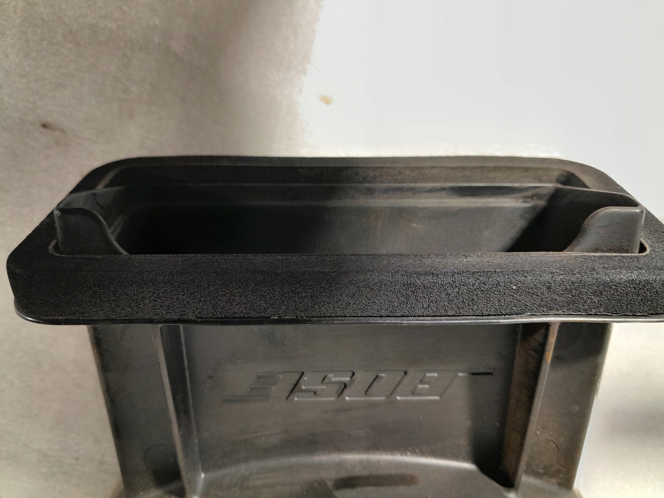 KIA CARNIVAL 2022 speaker SUBWOOFER 96380-R0300