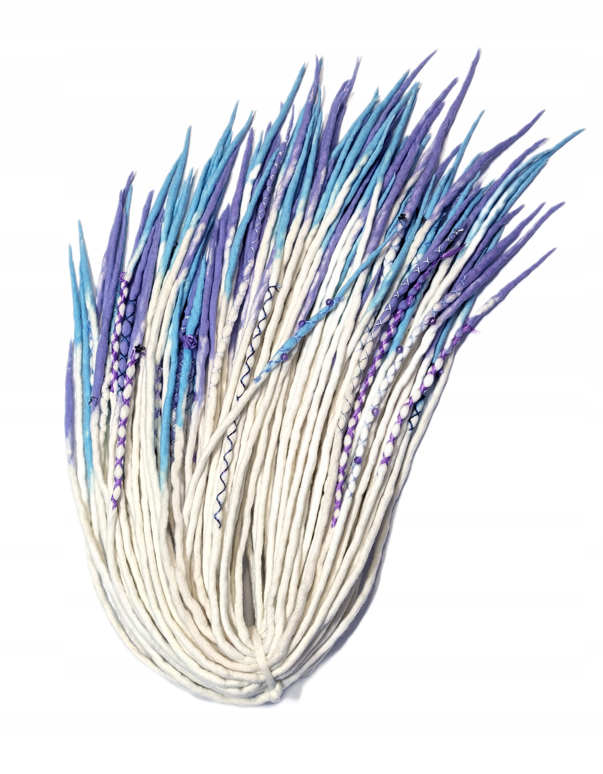 Dredloky vlněné, bílé a modré levandulové, Liliové Nebe, 40 kusů