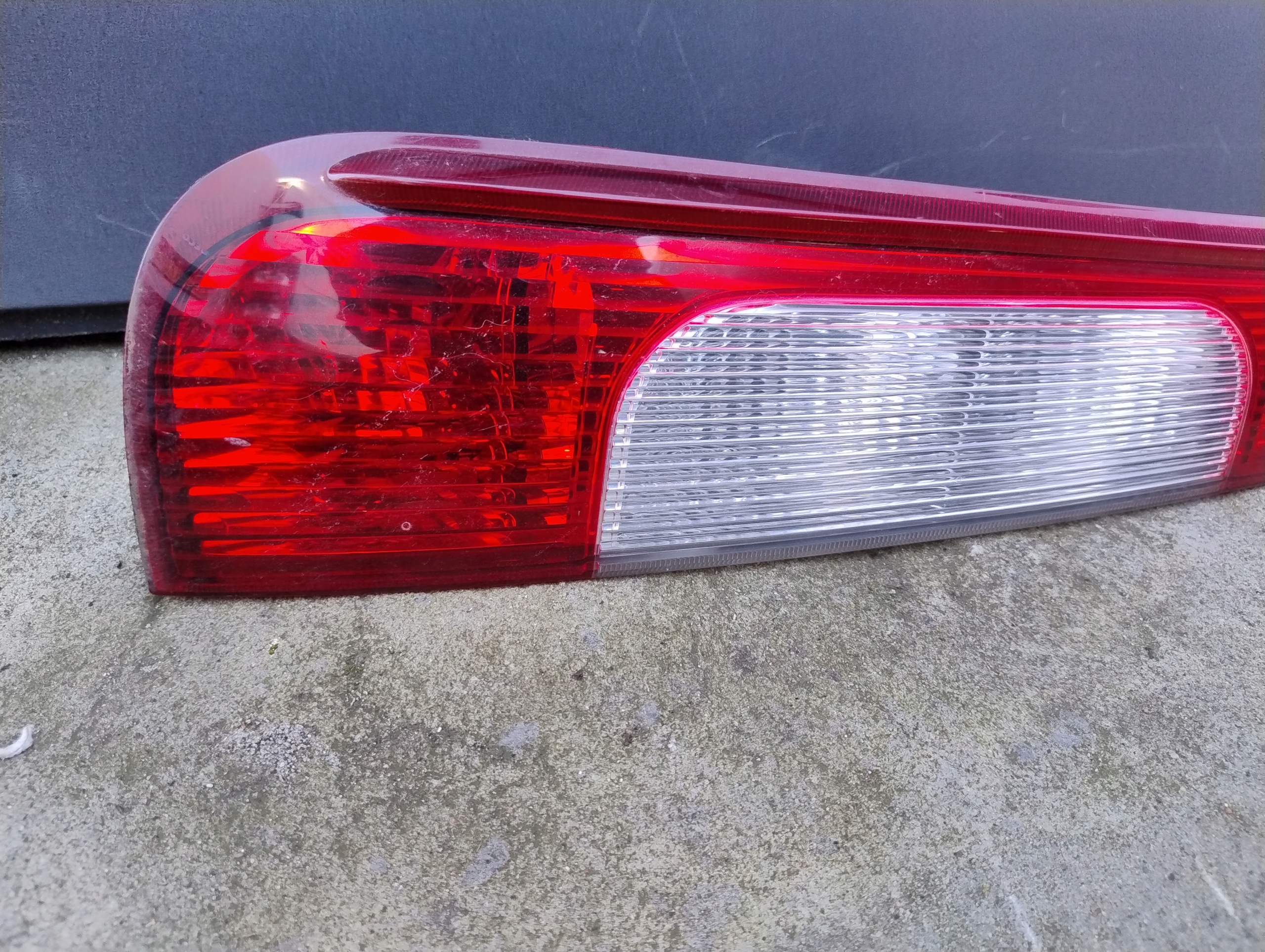 light left rear part left rear Ford focus c-max