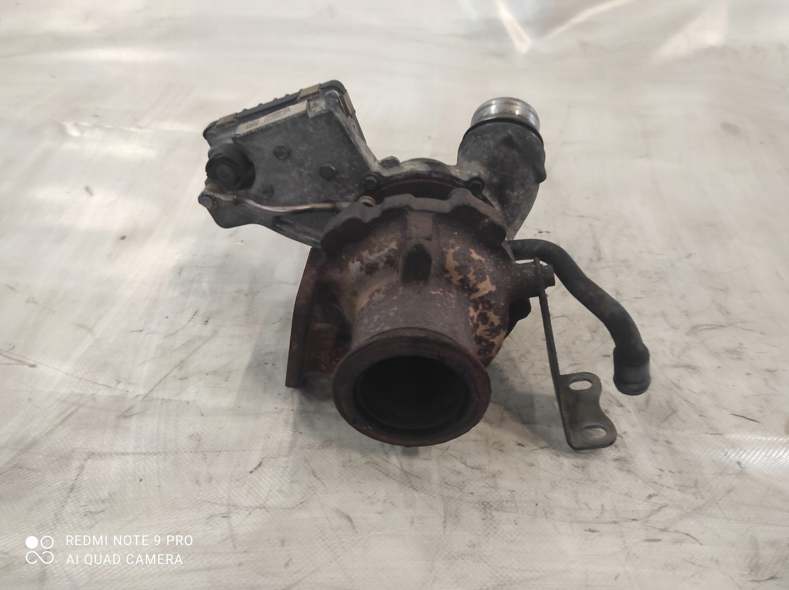 BMW E87 2.0 D 143 HP 25820310FR turbo