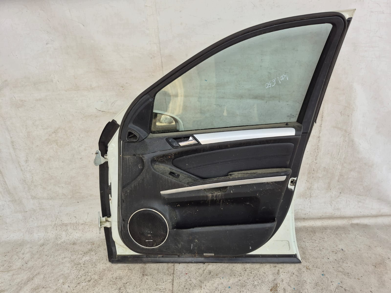 MERCEDES ML W164 05- door right front front LAK.650