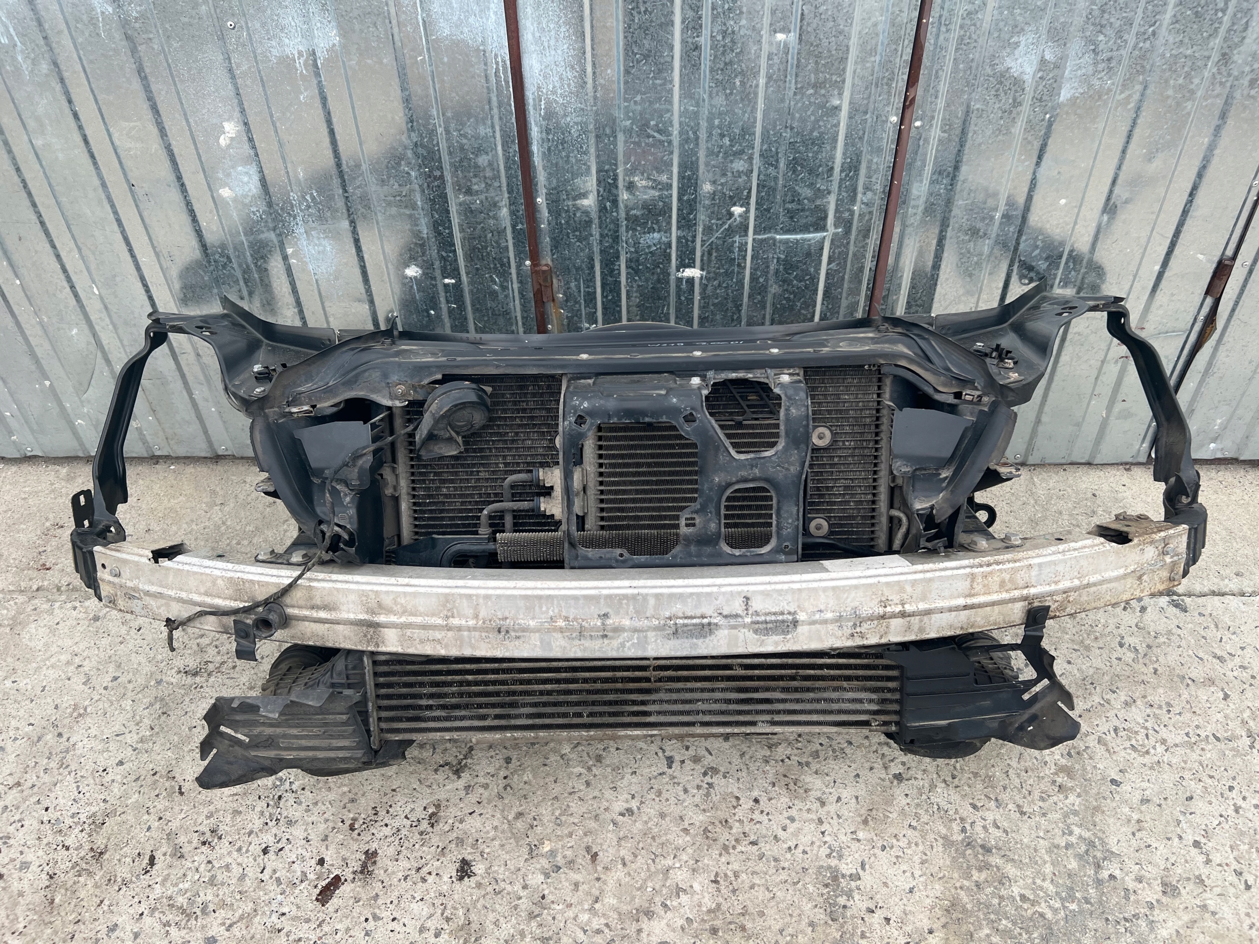 PAS PRZEDNI WZMOCNIENIE MERCEDES W219 CLS 3.0 CDI