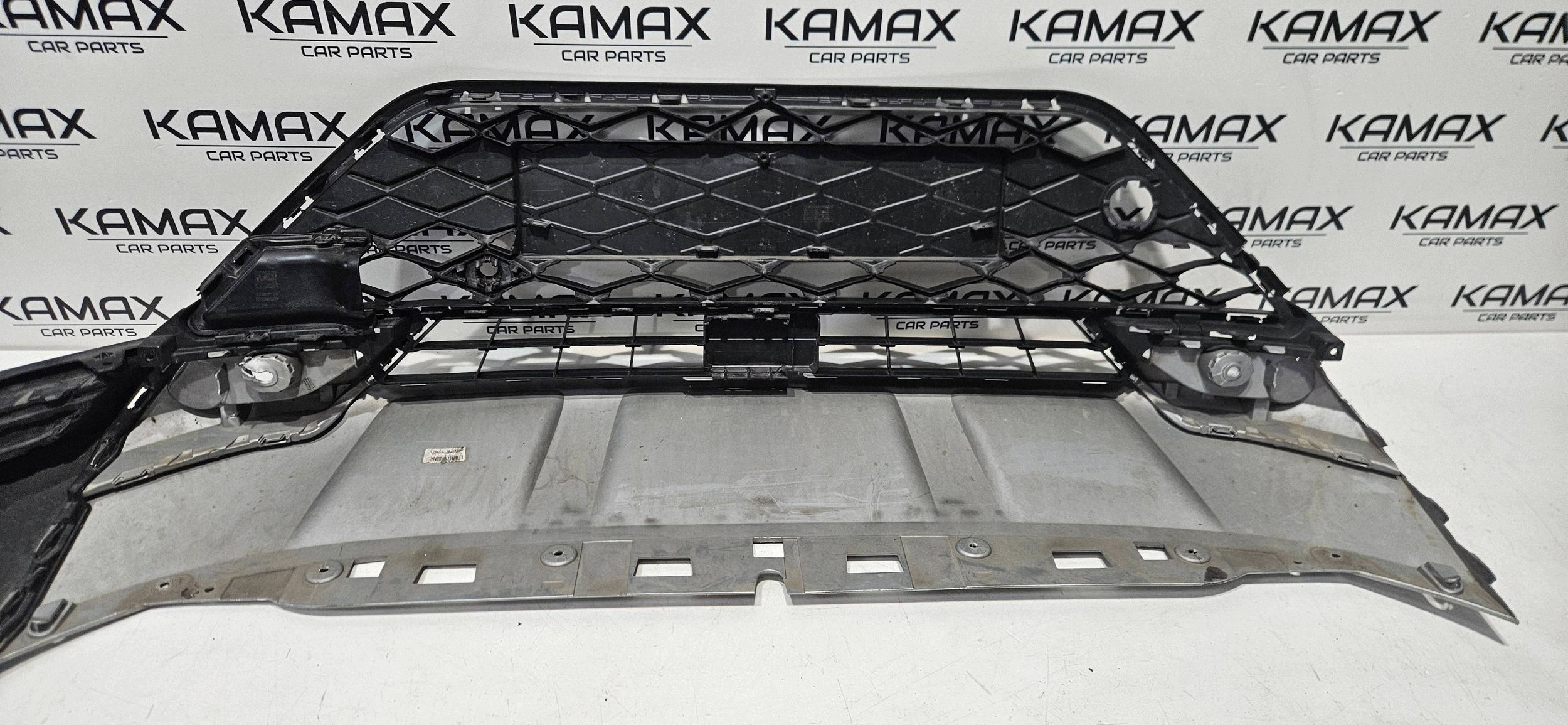 nárazník přední předek Seat Ateca 575853688M