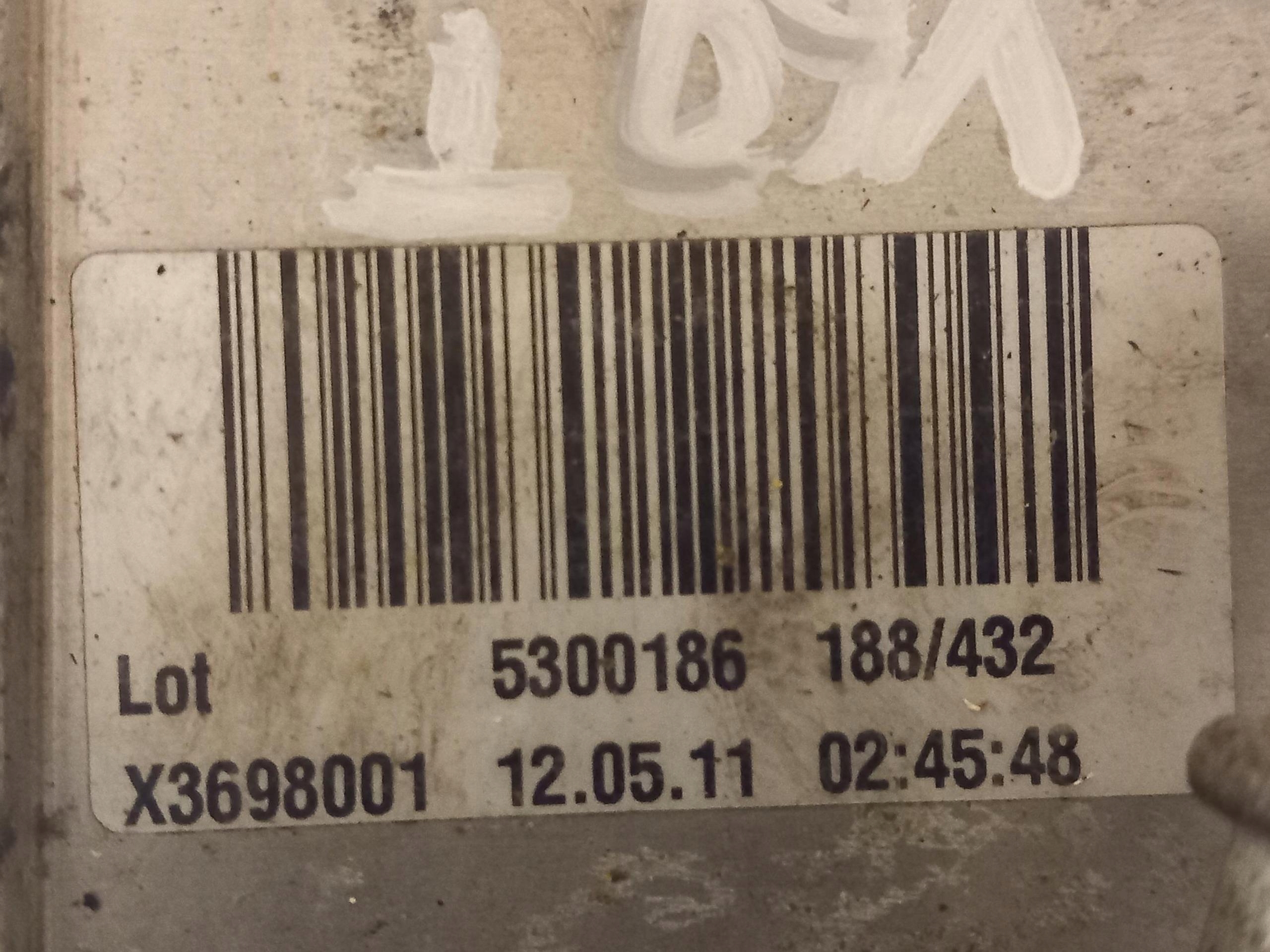 radiatore olio VOLVO V60 e 2.0D 163KM 31325045 13-16