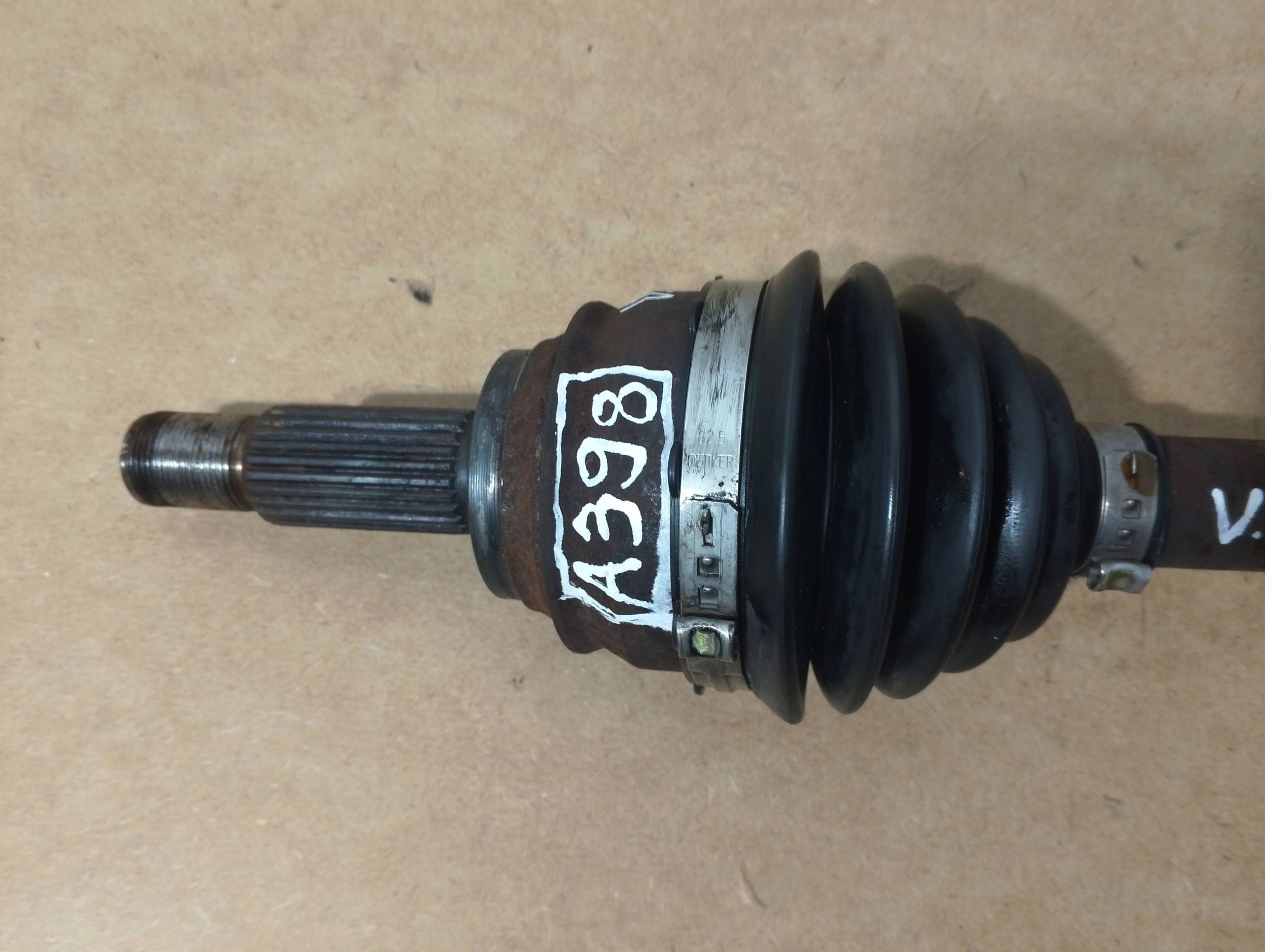 Ford Fiesta MK8 1,1 semi-axis front right H1B53B436BF (A398)