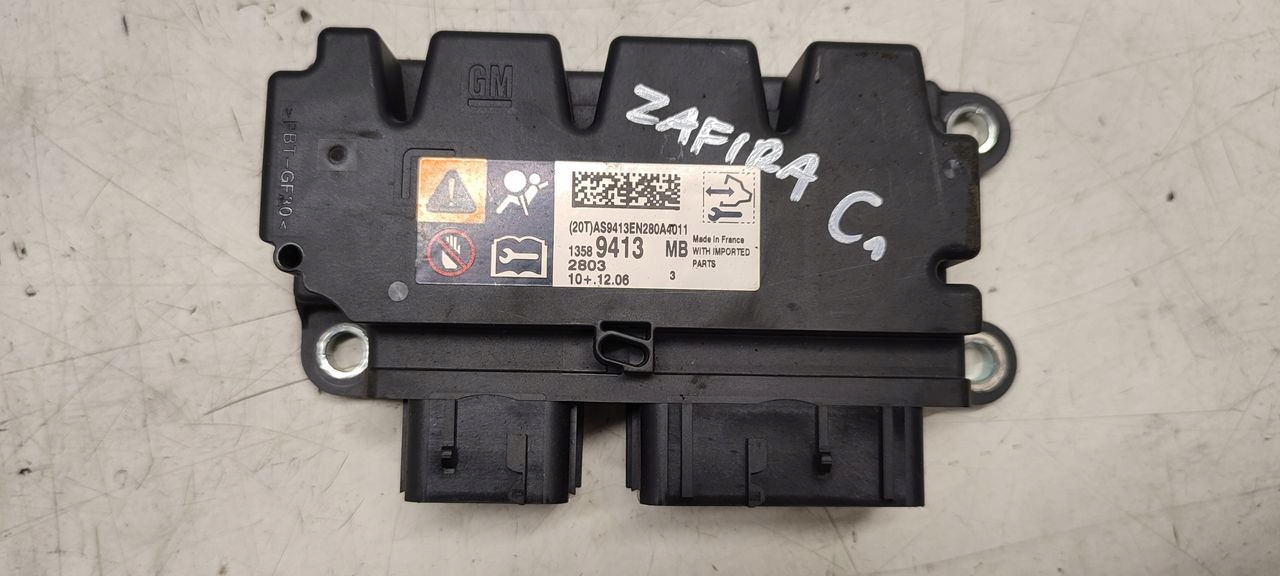 dashboard console tension belts Opel Zafira C originál