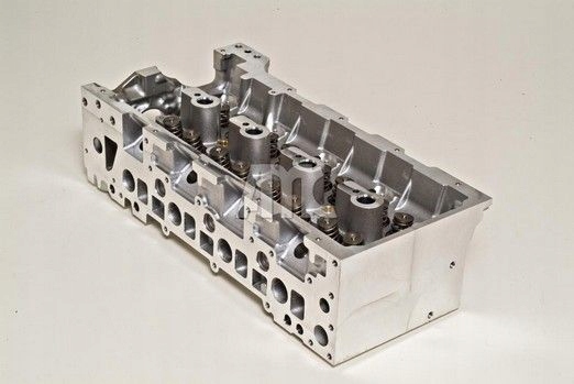 GŁOWICA SILNIKA 908672 AMC Producent części AMC