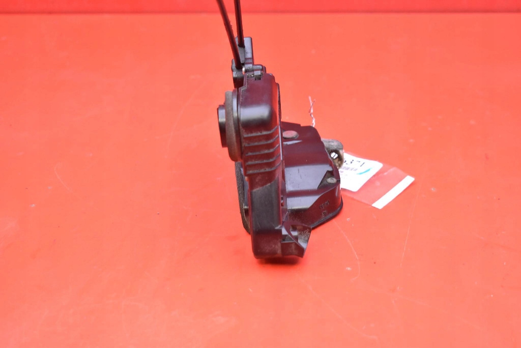 lock door right front front EU TOYOTA PRIUS III XW30 09-11
