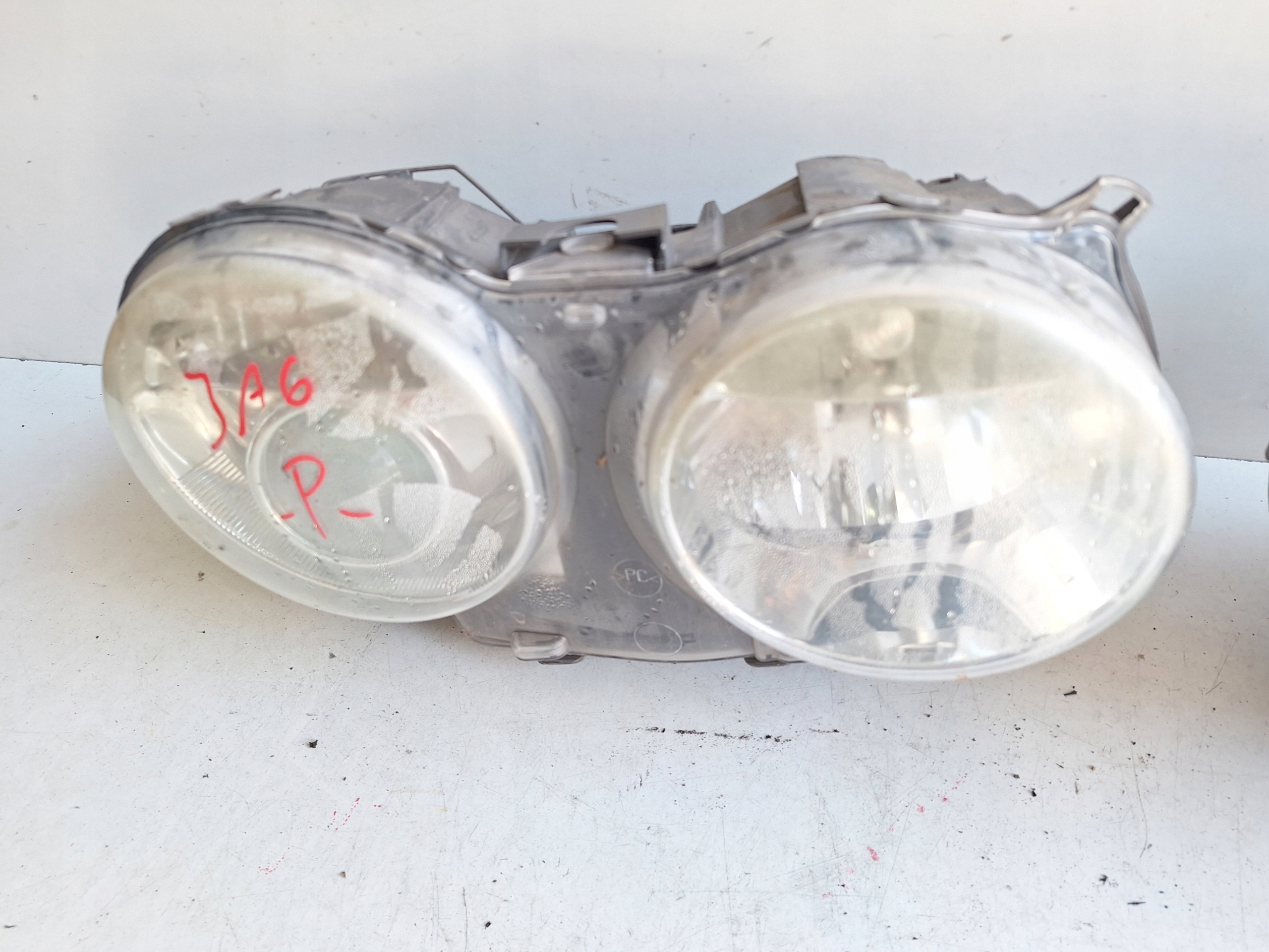 JAGUAR XJ VII LIFT 06-09 light left XENON UK