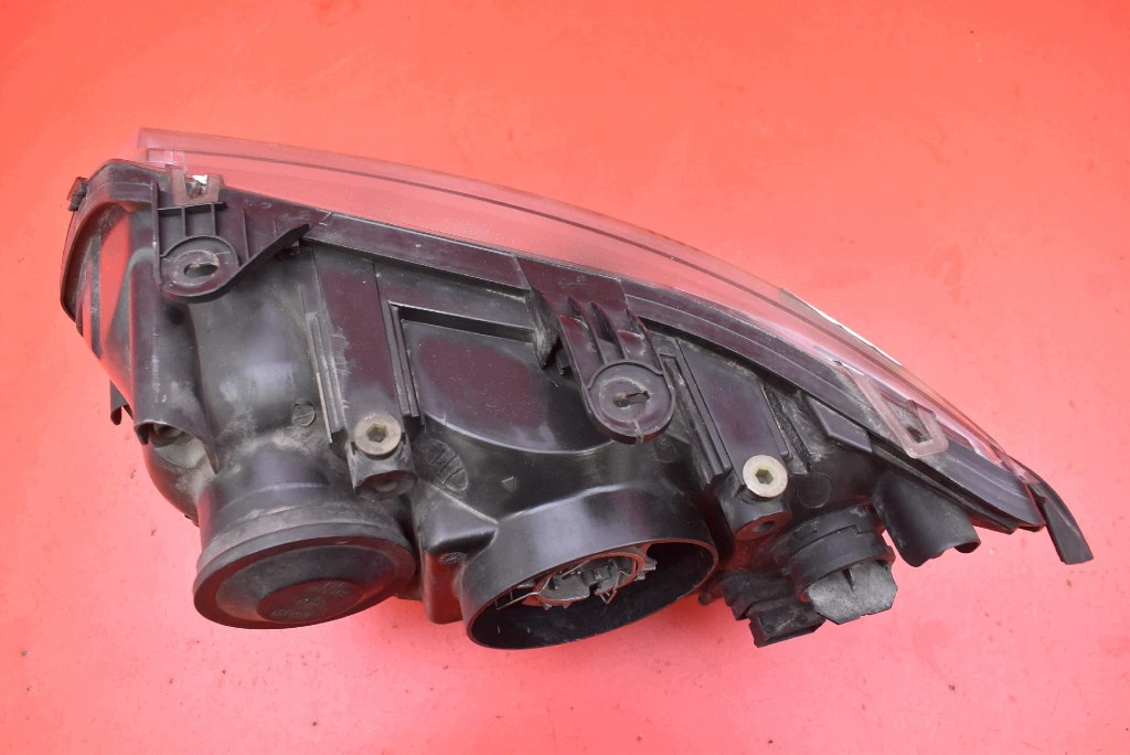 REFLEKTOR right light front lens XENON EU SAAB 93 9-3 2 II 02-07
