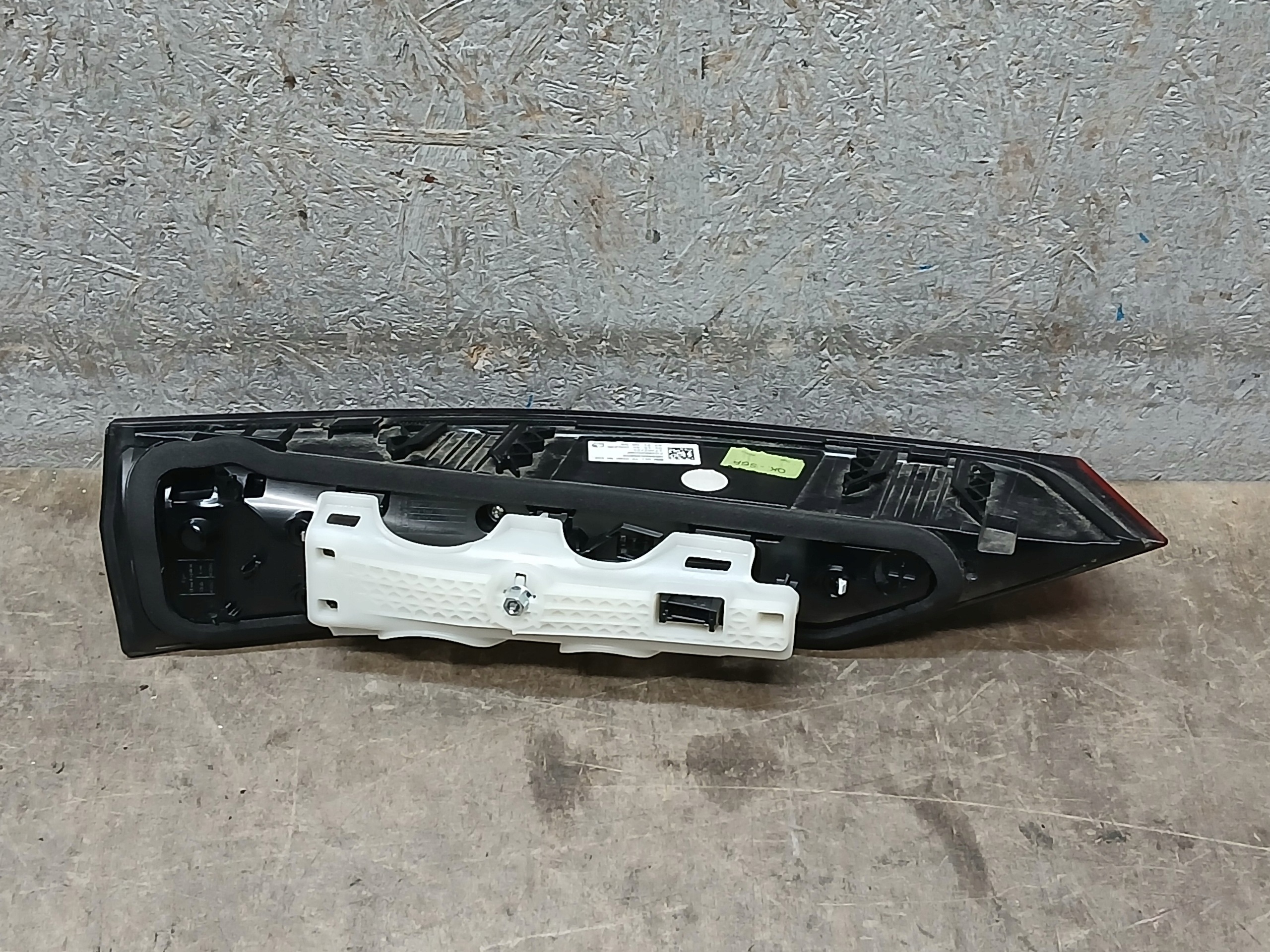 light rear part right BMW X1 U11 LED H8946535609
