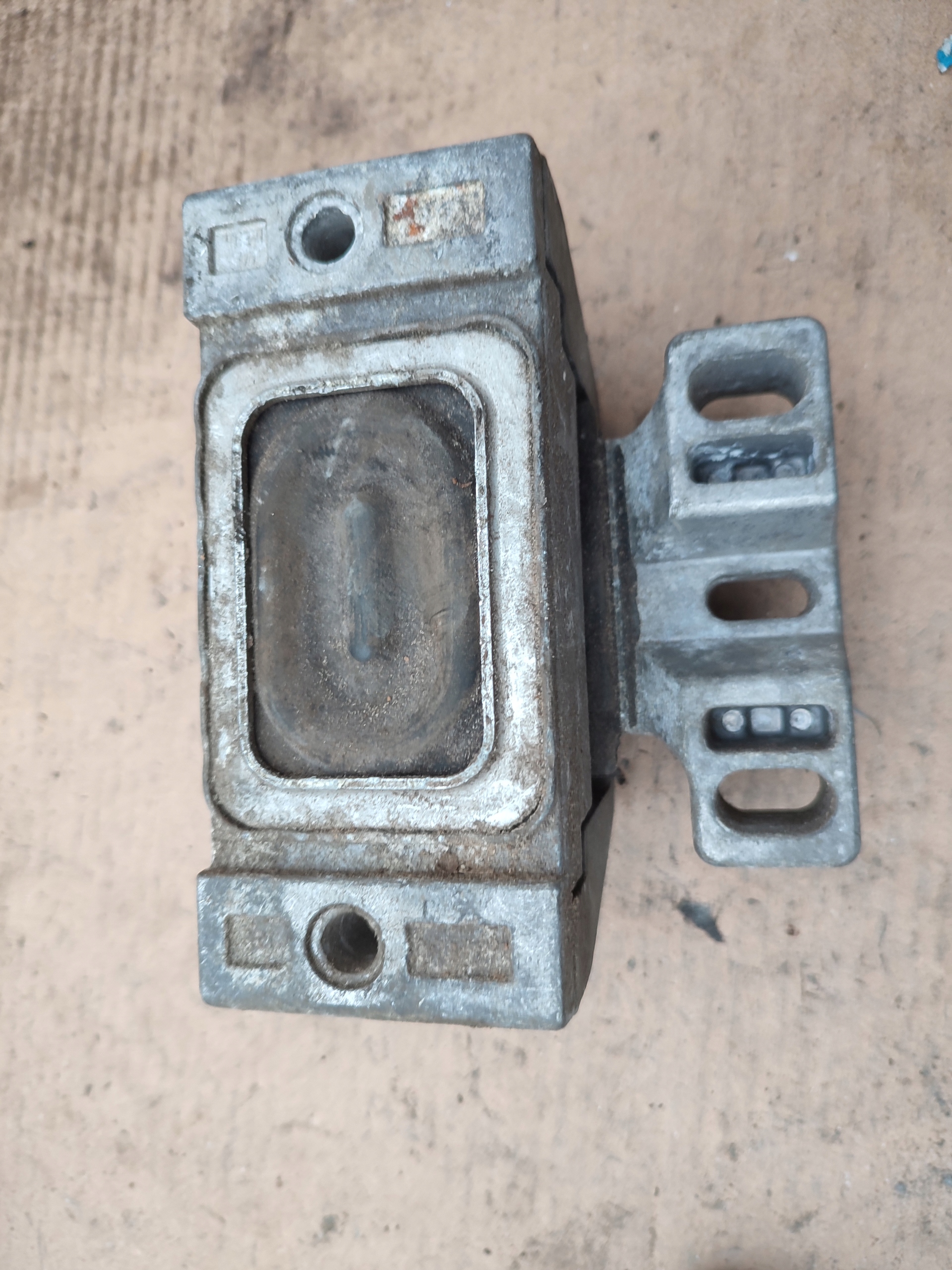 holder engine mount audi tt 8n